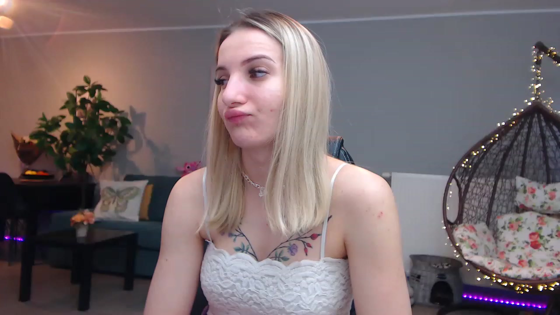 Gallery image thumbnail from KhalessiST's myfreecams stream on, 02/26/2023, 08:59 image 1 of 20