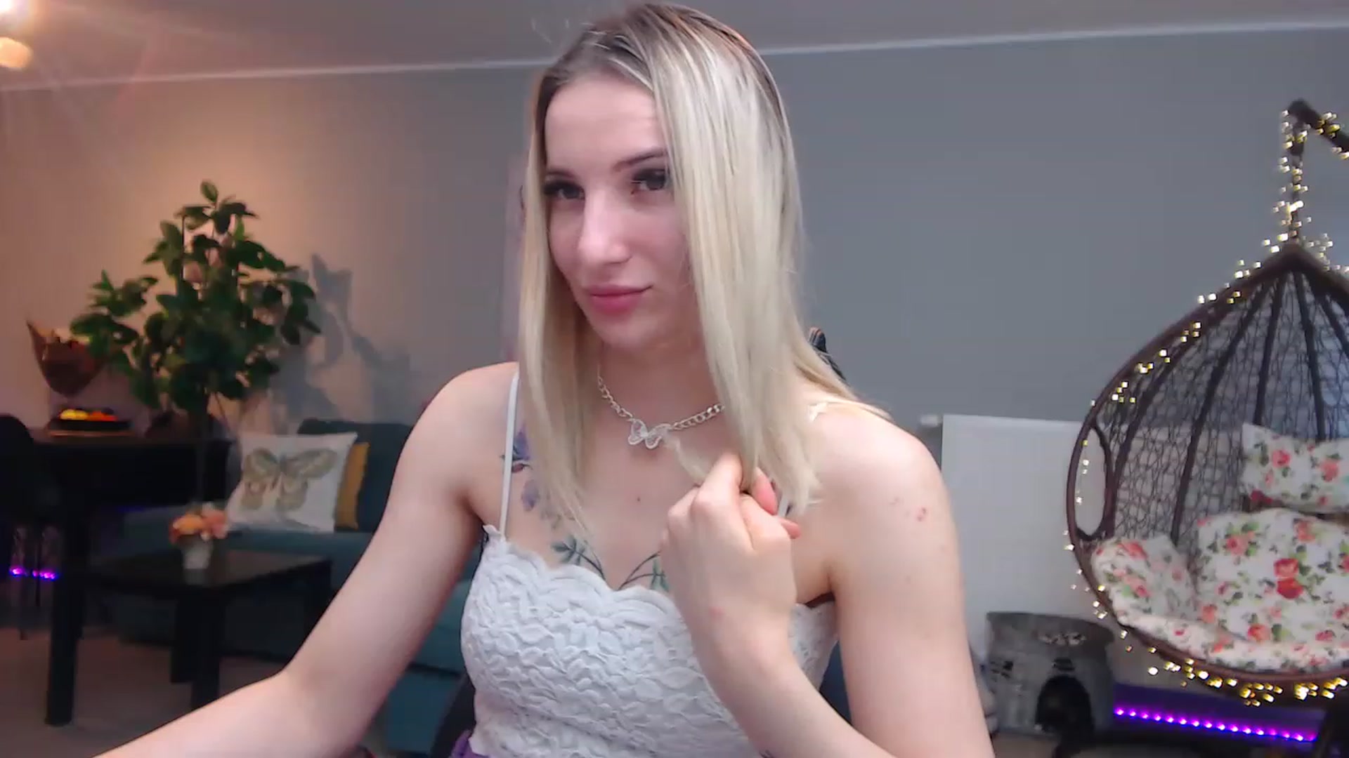 Gallery image thumbnail from KhalessiST's myfreecams stream on, 02/26/2023, 08:59 image 16 of 20