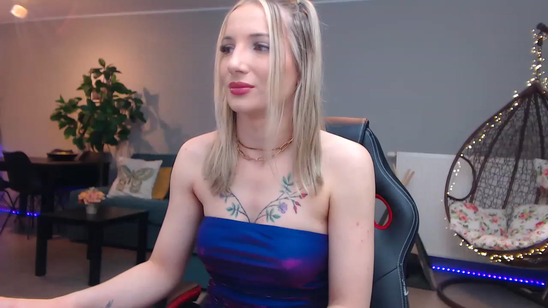 Gallery image thumbnail from KhalessiST's myfreecams stream on, 03/28/2023, 08:16 image 2 of 20