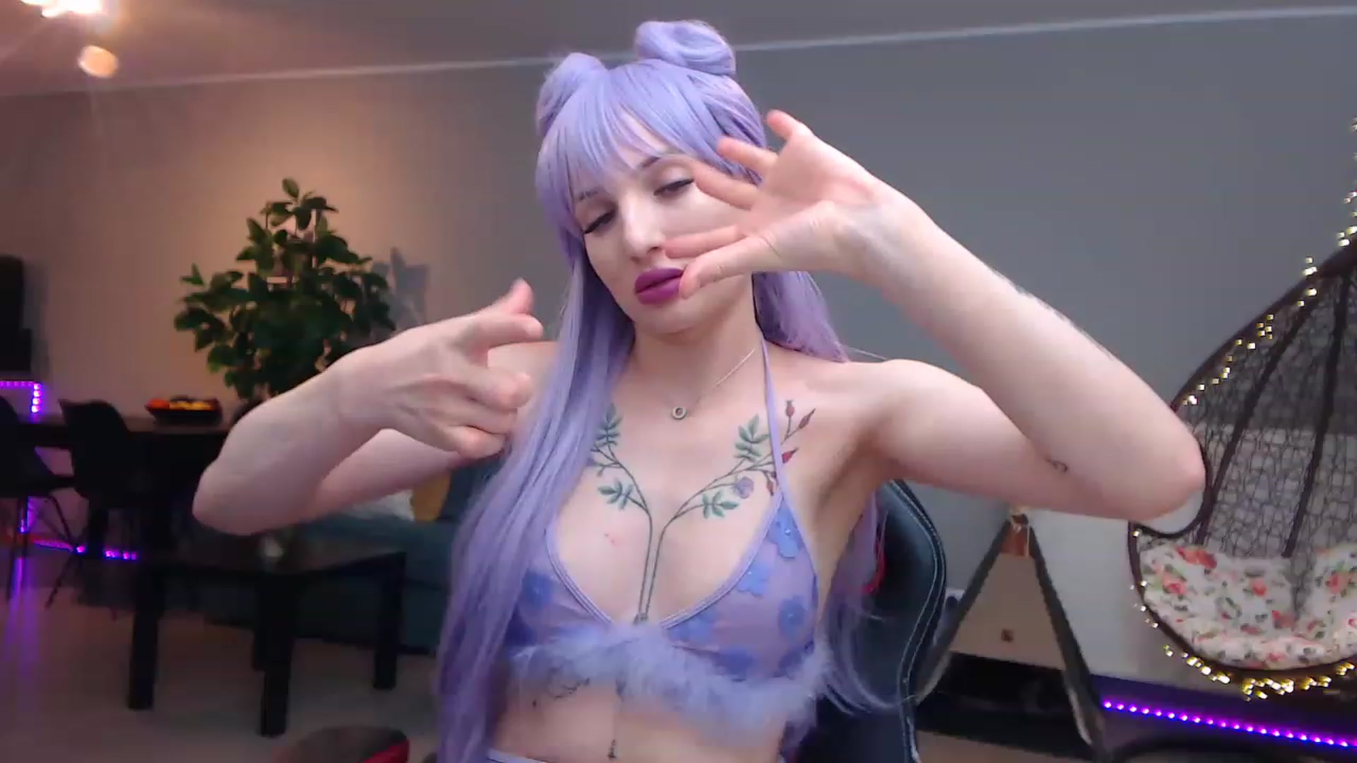 Gallery image thumbnail from KhalessiST's myfreecams stream on, 04/06/2023, 08:18 image 13 of 20