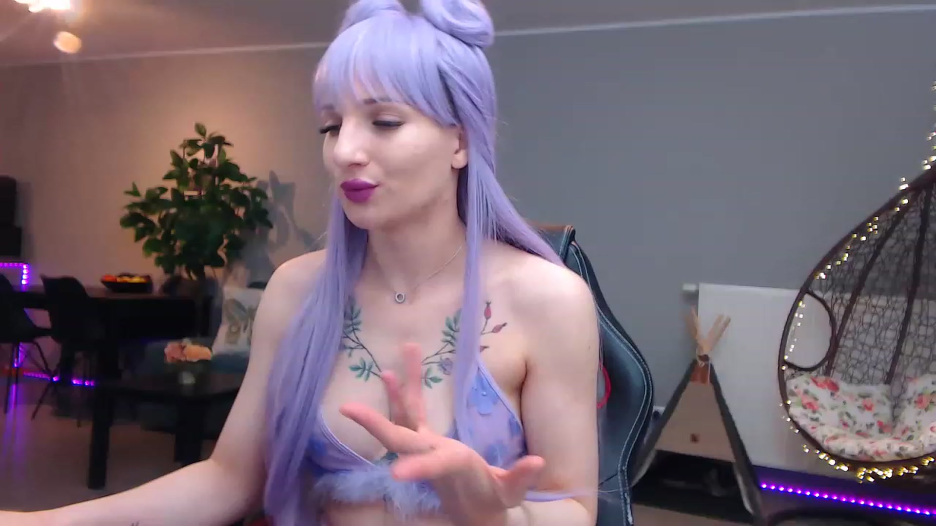 Gallery image thumbnail from KhalessiST's myfreecams stream on, 04/06/2023, 08:18 image 8 of 20