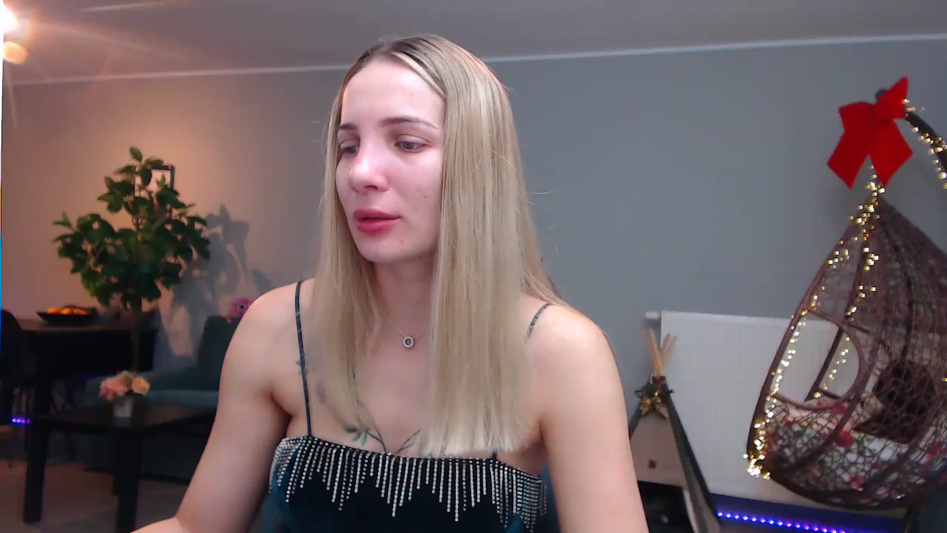 Gallery image thumbnail from KhalessiST's myfreecams stream on, 11/09/2023, 09:05 image 14 of 20