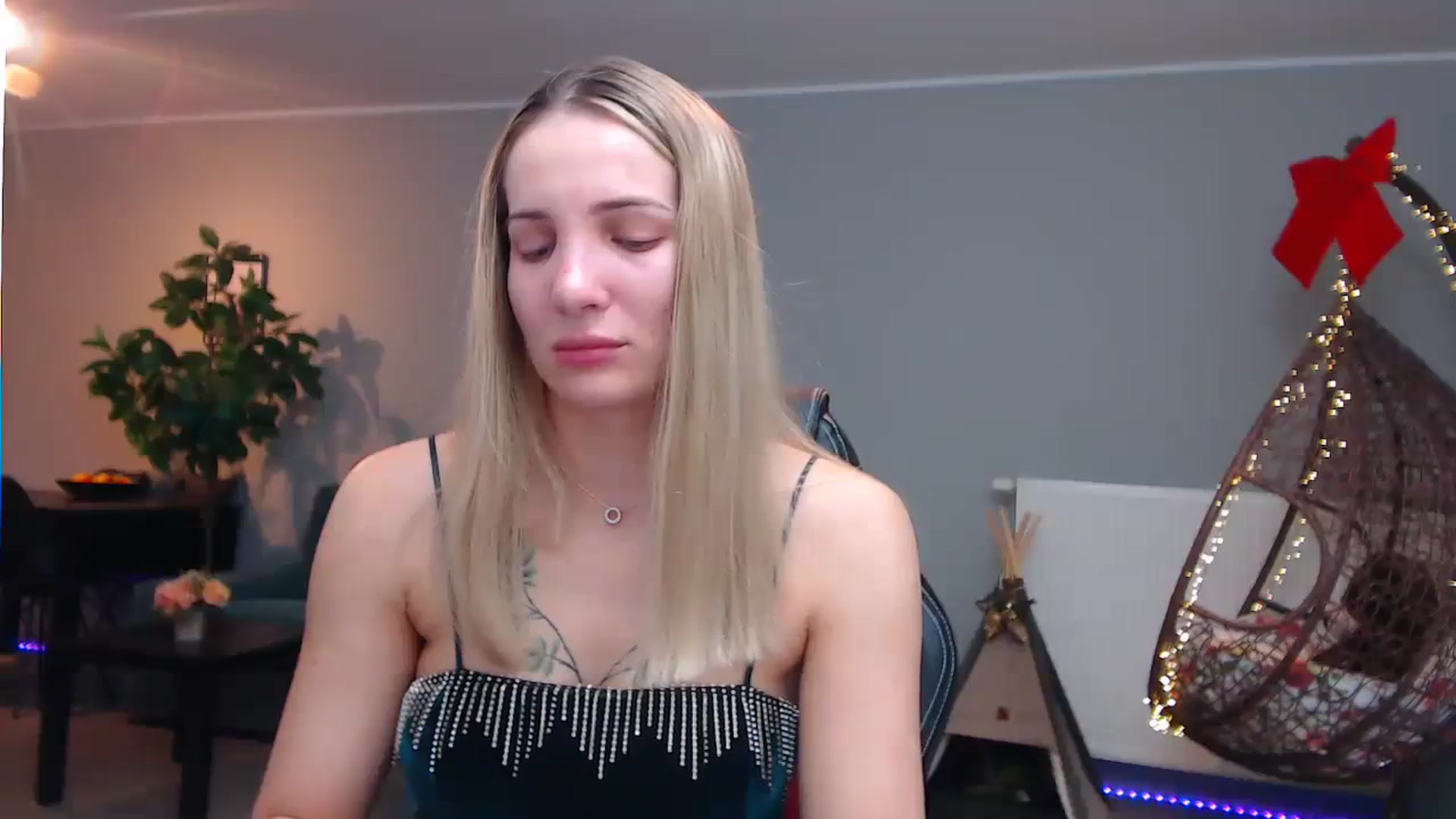 Gallery image thumbnail from KhalessiST's myfreecams stream on, 11/09/2023, 09:05 image 19 of 20