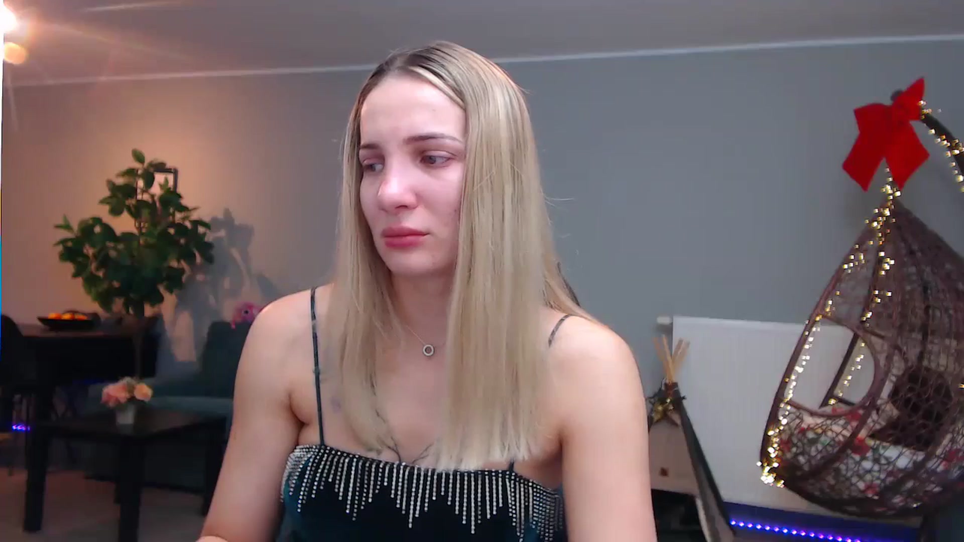 Gallery image thumbnail from KhalessiST's myfreecams stream on, 11/09/2023, 09:05 image 13 of 20