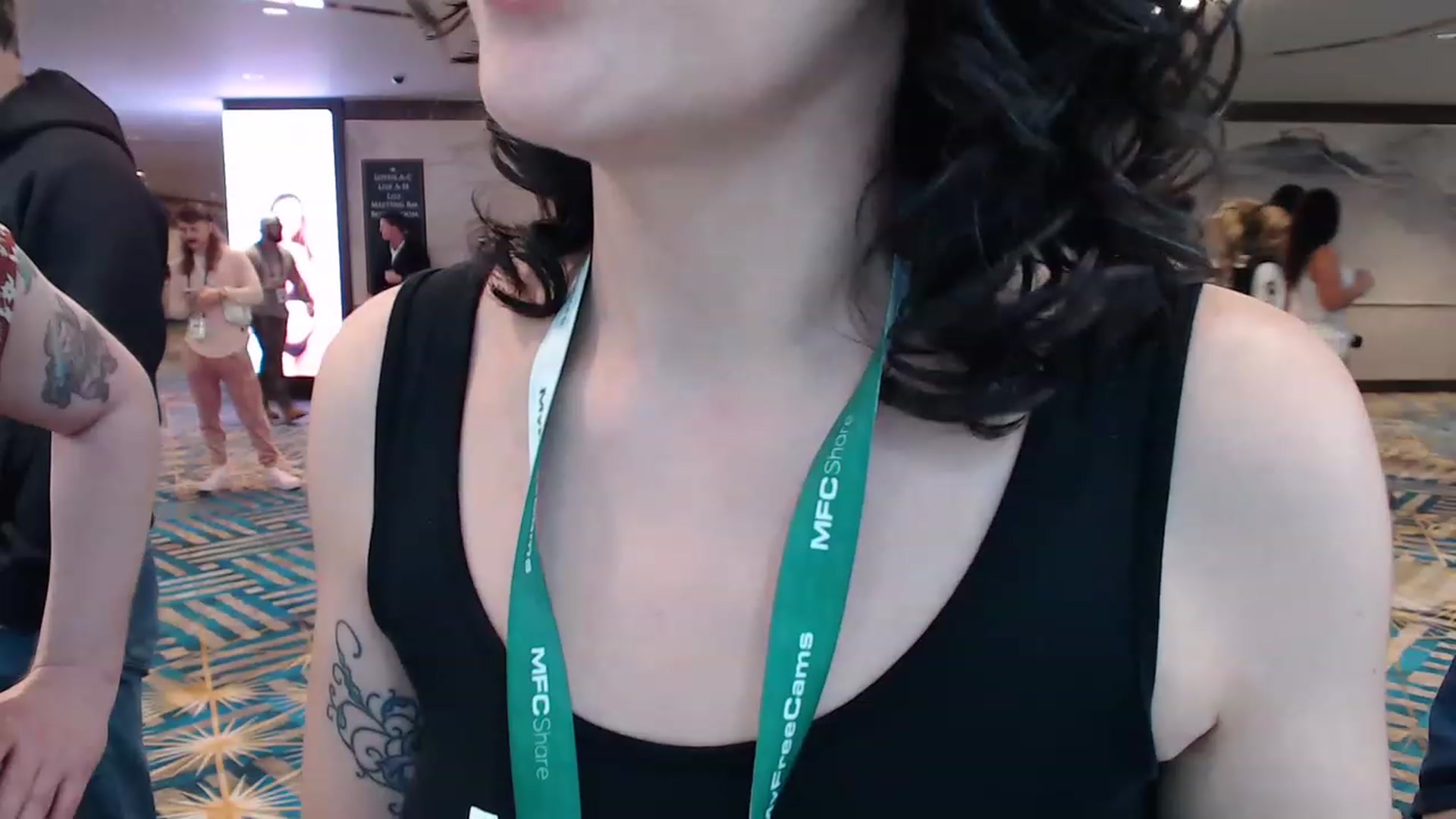 Gallery image thumbnail from KhaliiWilde's myfreecams stream on, 01/07/2023, 22:59 image 10 of 20