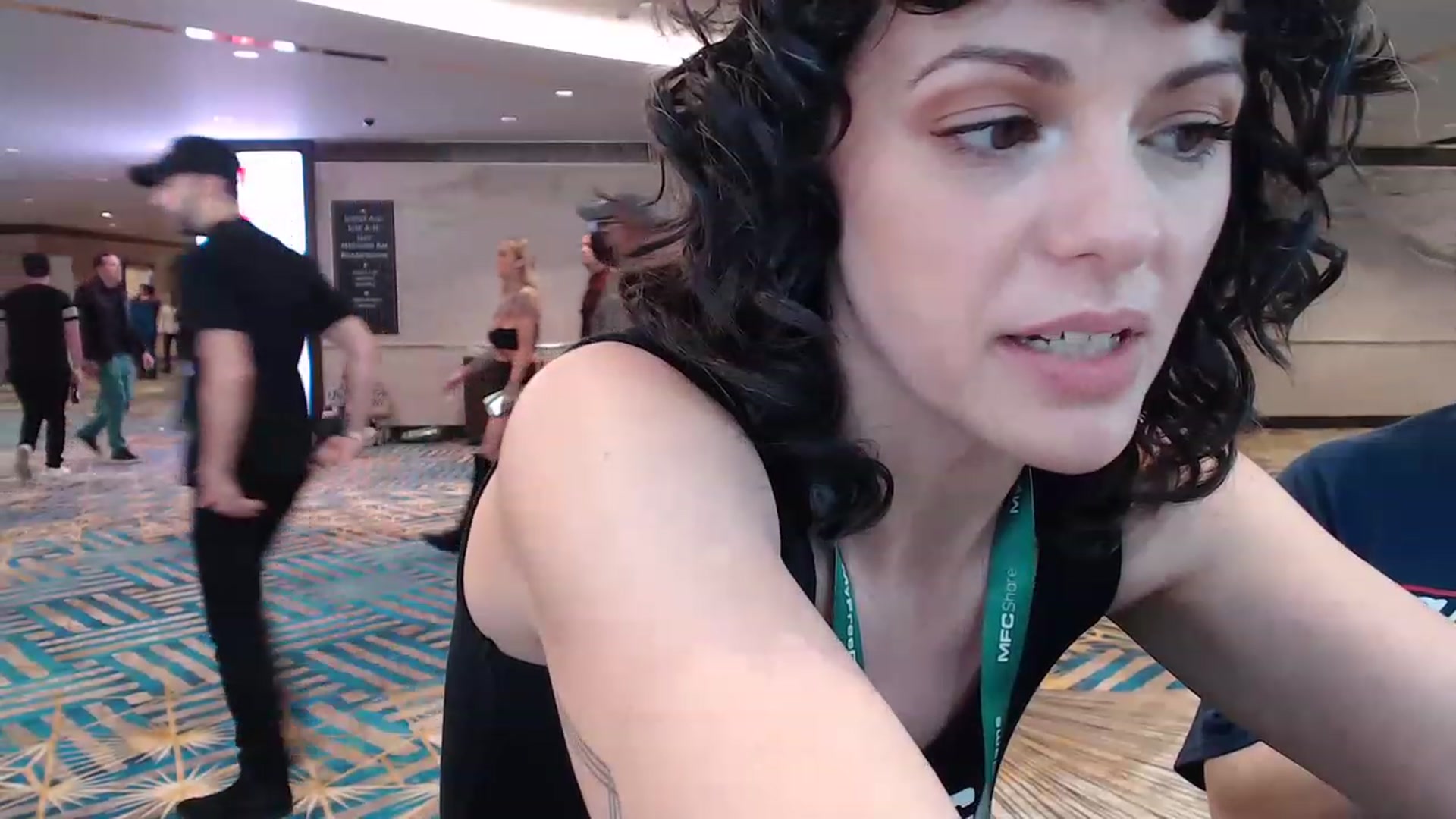 Gallery image thumbnail from KhaliiWilde's myfreecams stream on, 01/07/2023, 23:37 image 4 of 20