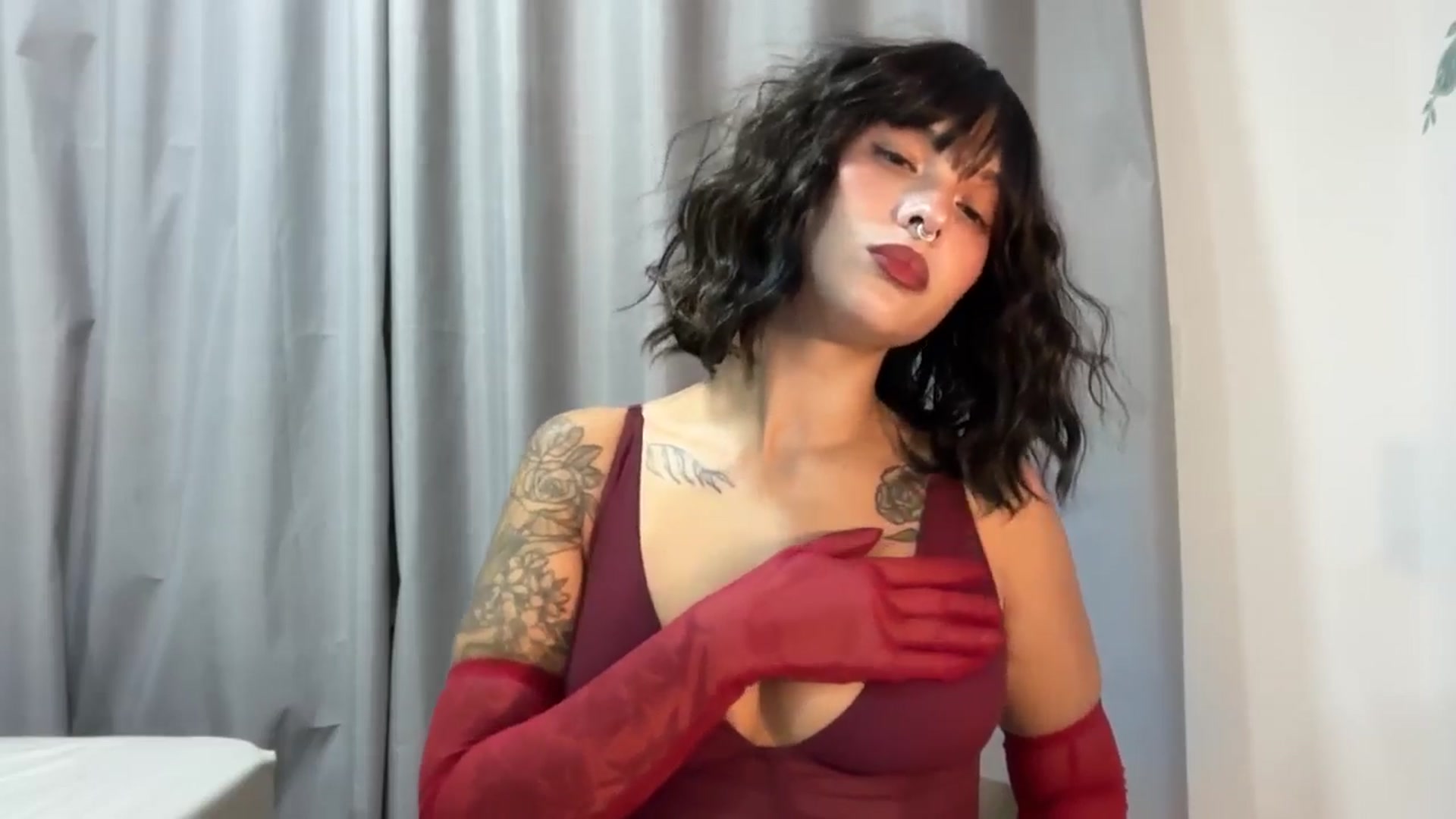Gallery image thumbnail from Khameleon's myfreecams stream on, 04/12/2026, 03:17 image 3 of 20