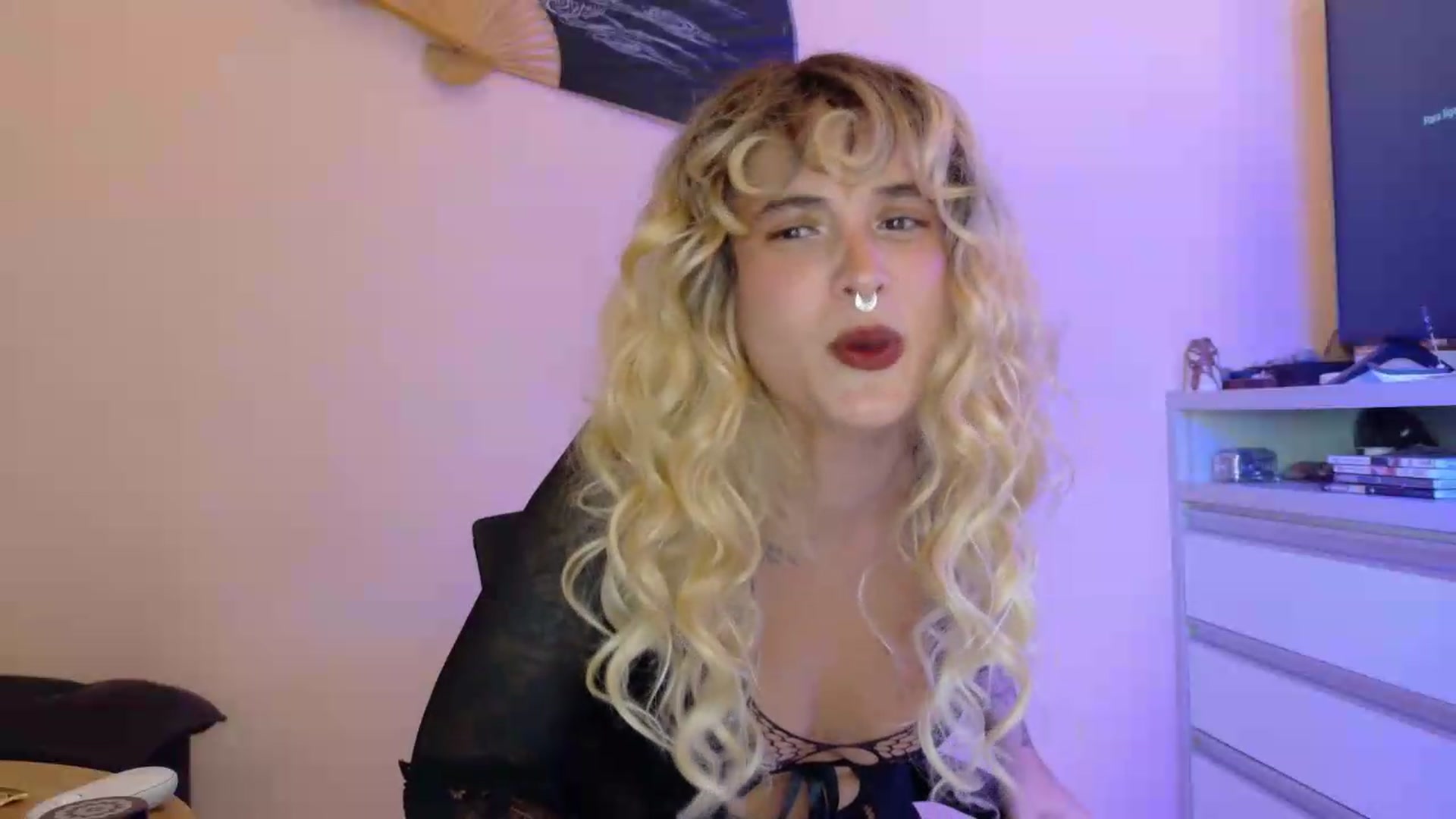 Gallery image thumbnail from Khameleon's myfreecams stream on, 06/24/2026, 02:46 image 13 of 20