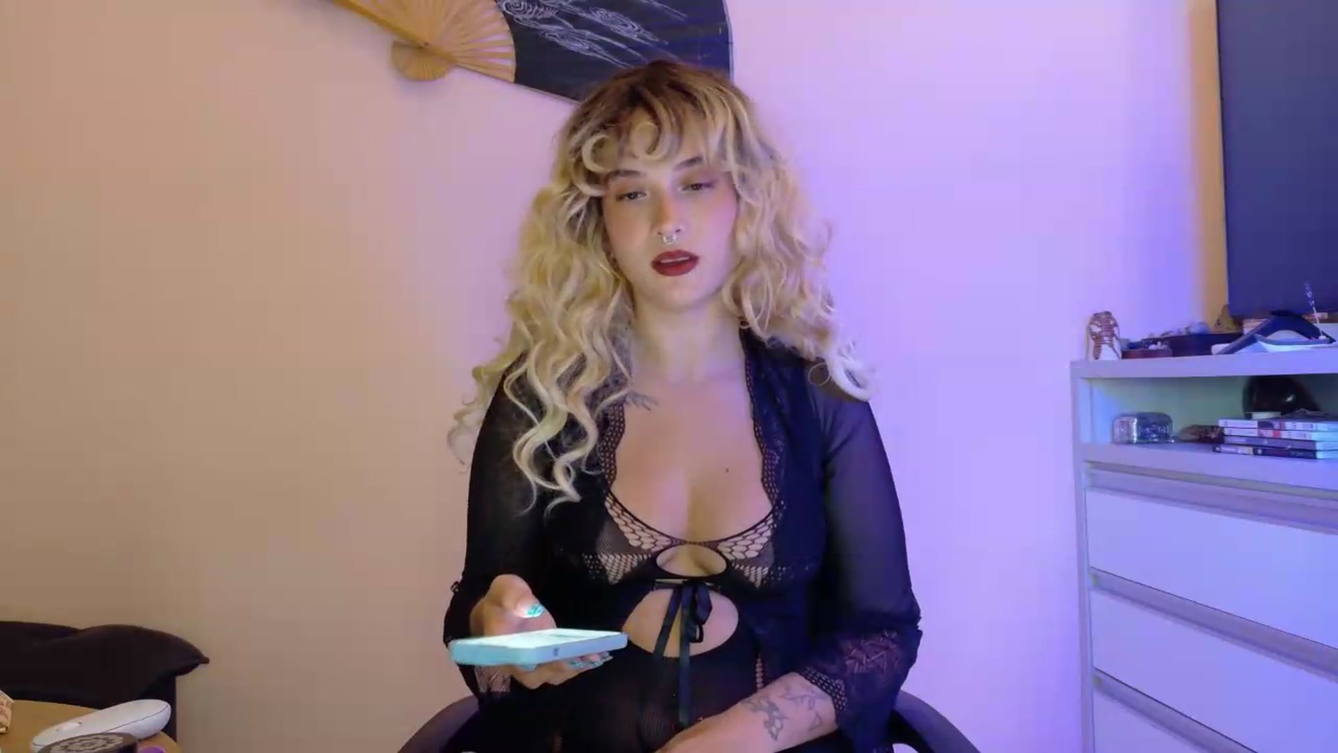 Gallery image thumbnail from Khameleon's myfreecams stream on, 06/24/2026, 02:46 image 2 of 20