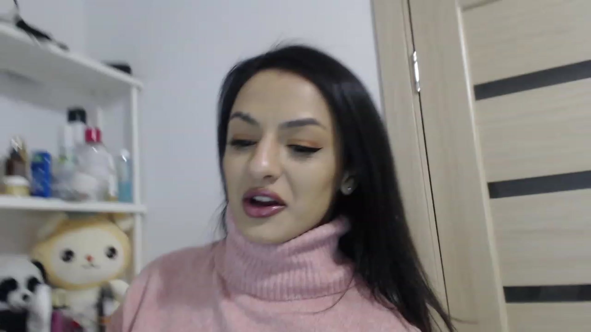 Gallery image thumbnail from Khateee's myfreecams stream on, 12/24/2022, 17:33 image 18 of 20