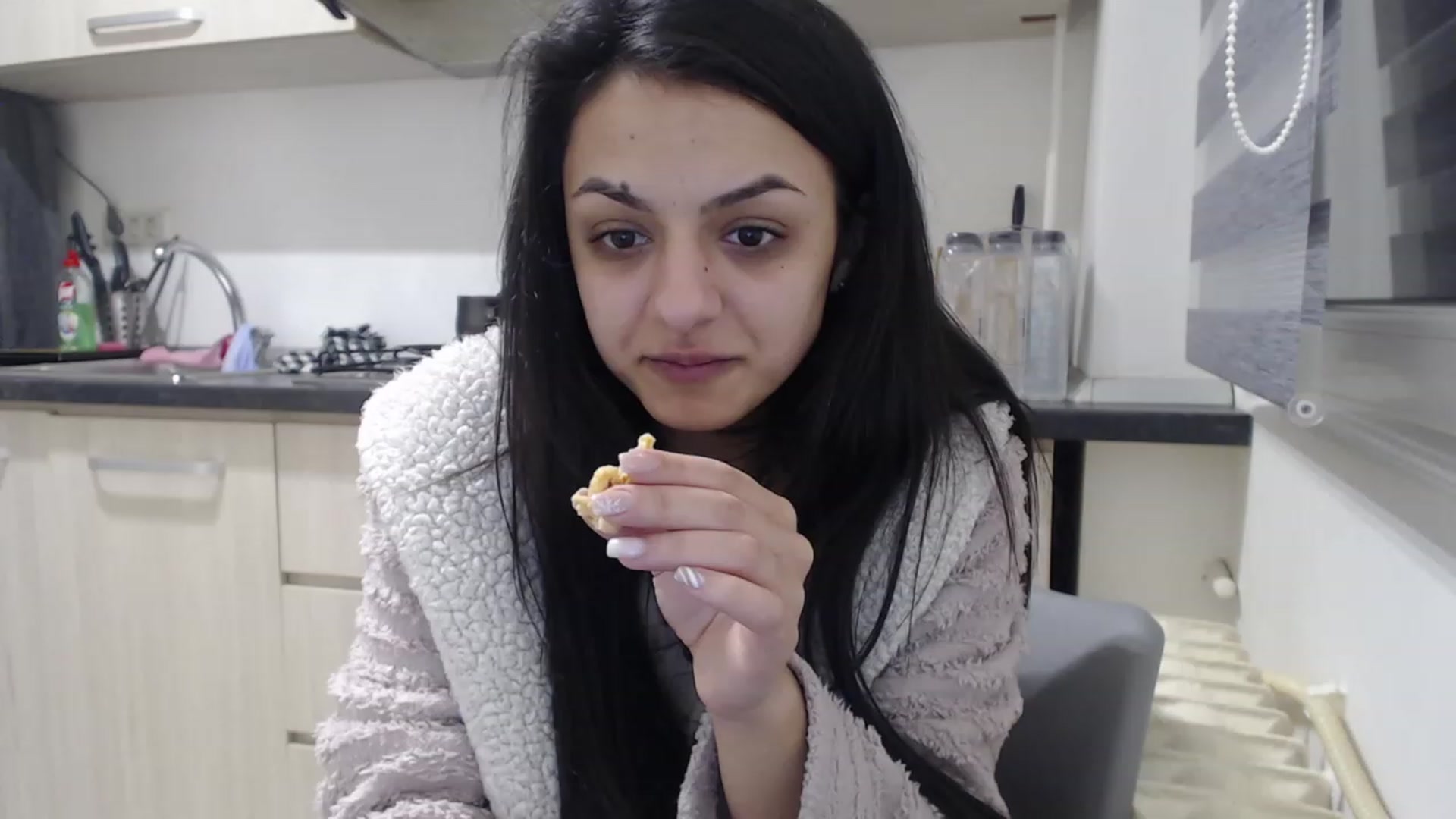 Gallery image thumbnail from Khateee's myfreecams stream on, 12/26/2022, 03:53 image 16 of 20