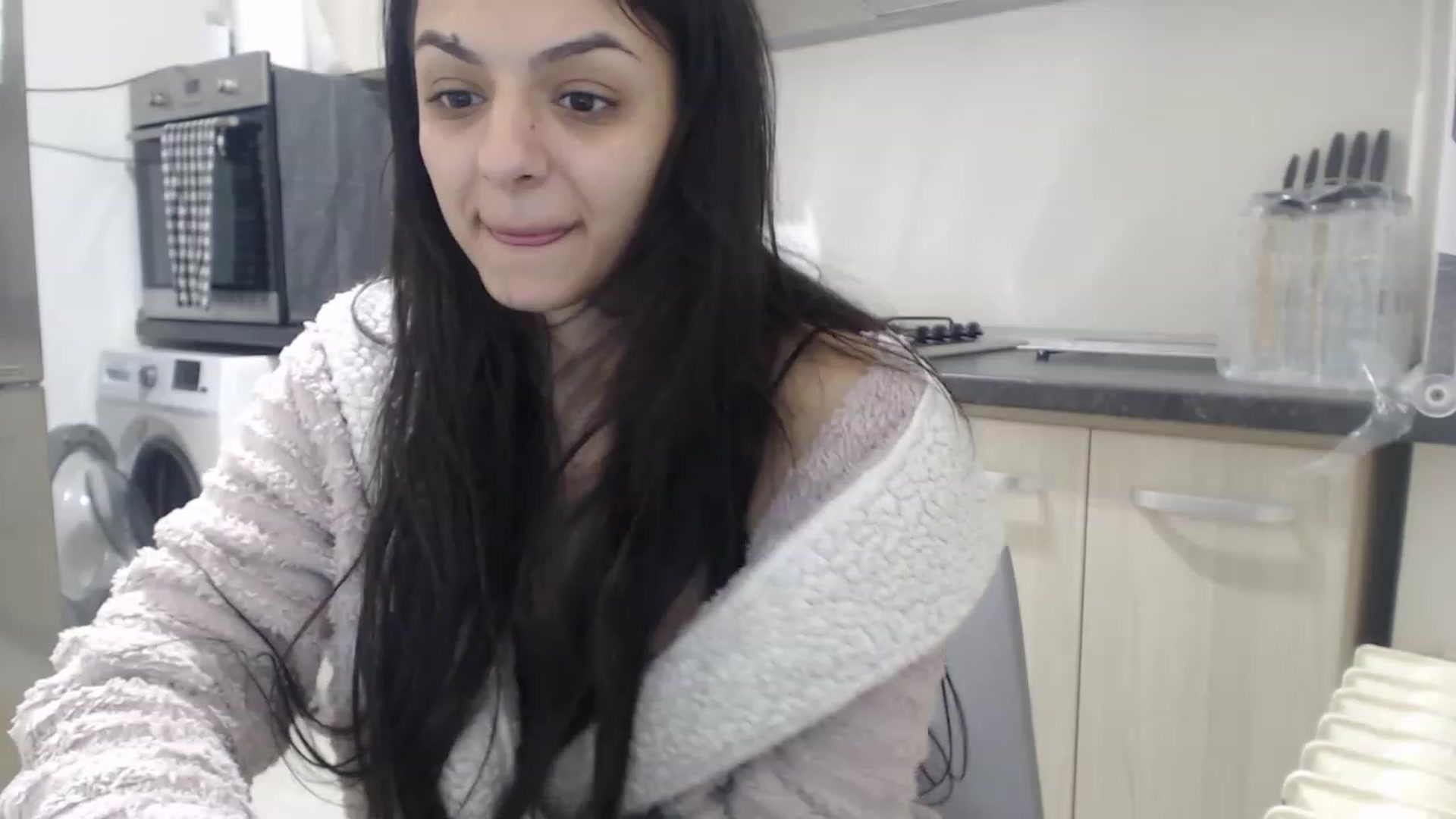 Gallery image thumbnail from Khateee's myfreecams stream on, 12/27/2022, 16:34 image 14 of 20