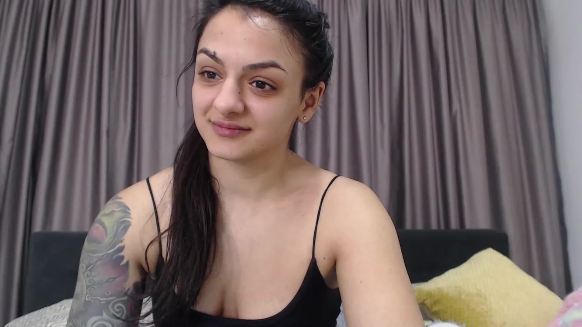 Gallery image thumbnail from Khateee's myfreecams stream on, 12/27/2022, 16:34 image 11 of 20