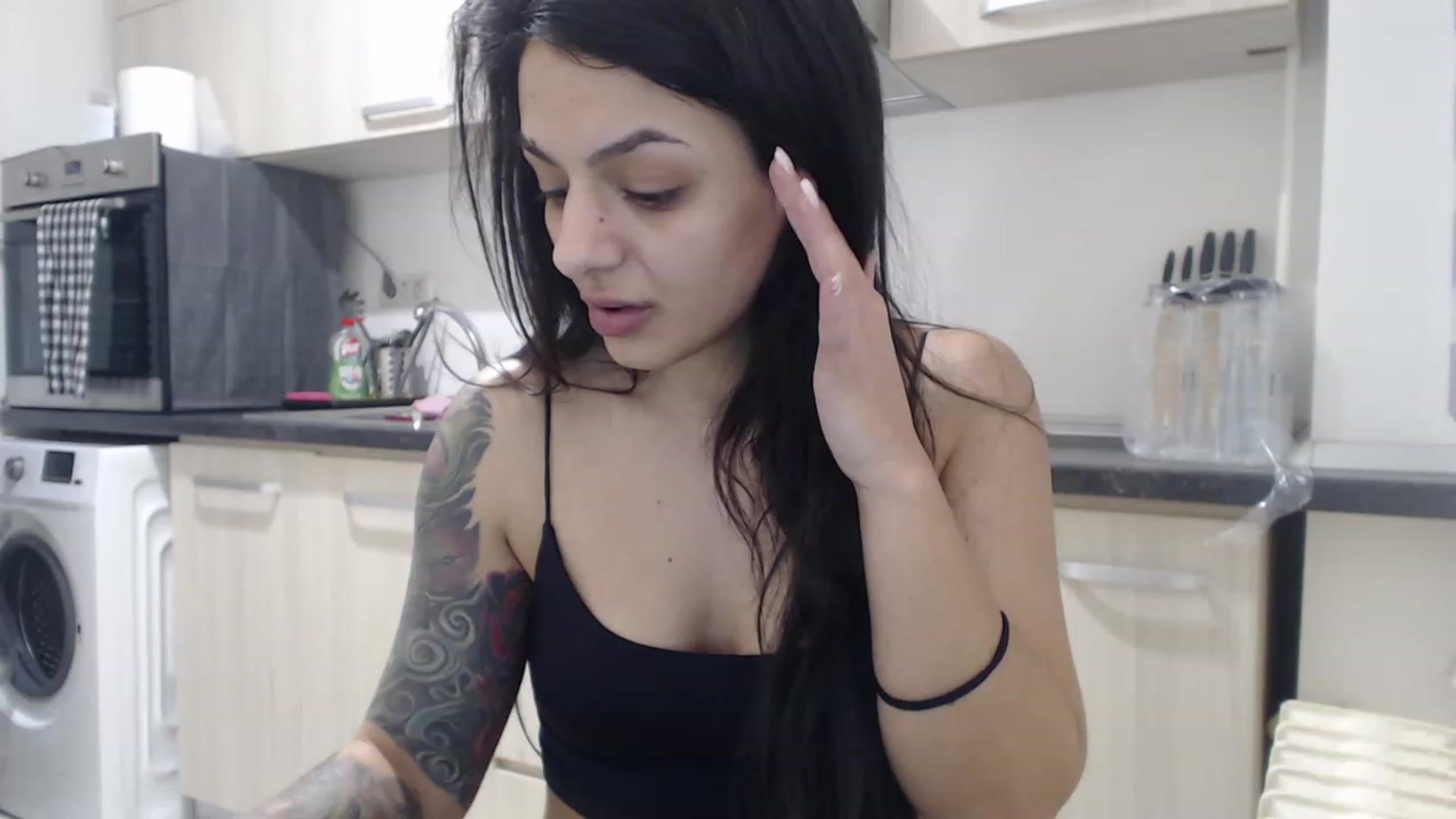 Gallery image thumbnail from Khateee's myfreecams stream on, 12/27/2022, 16:34 image 7 of 20