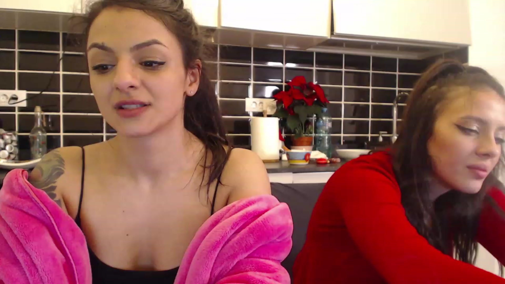 Gallery image thumbnail from Khateee's myfreecams stream on, 12/27/2022, 21:32 image 8 of 20