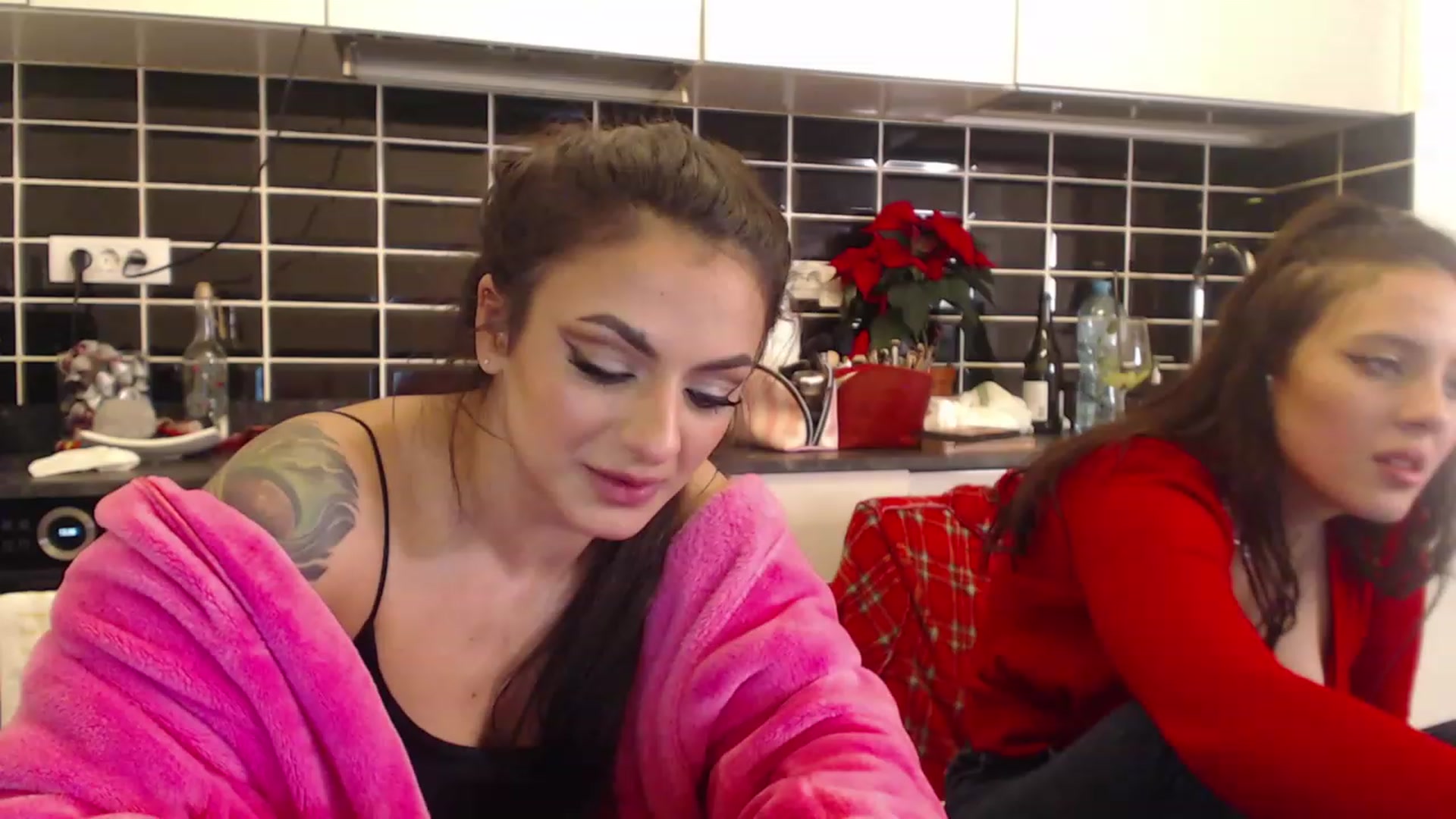 Gallery image thumbnail from Khateee's myfreecams stream on, 12/28/2022, 02:02 image 19 of 20