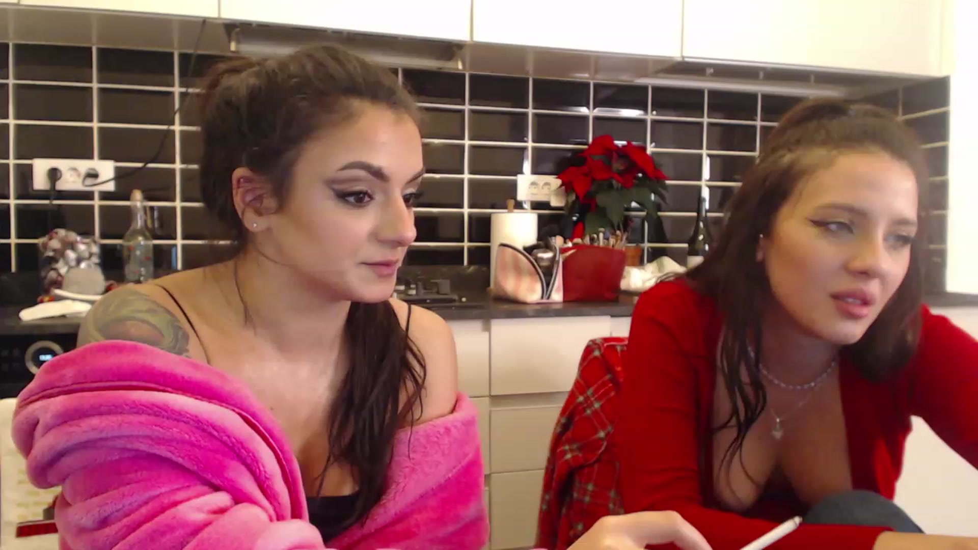 Gallery image thumbnail from Khateee's myfreecams stream on, 12/28/2022, 02:02 image 15 of 20