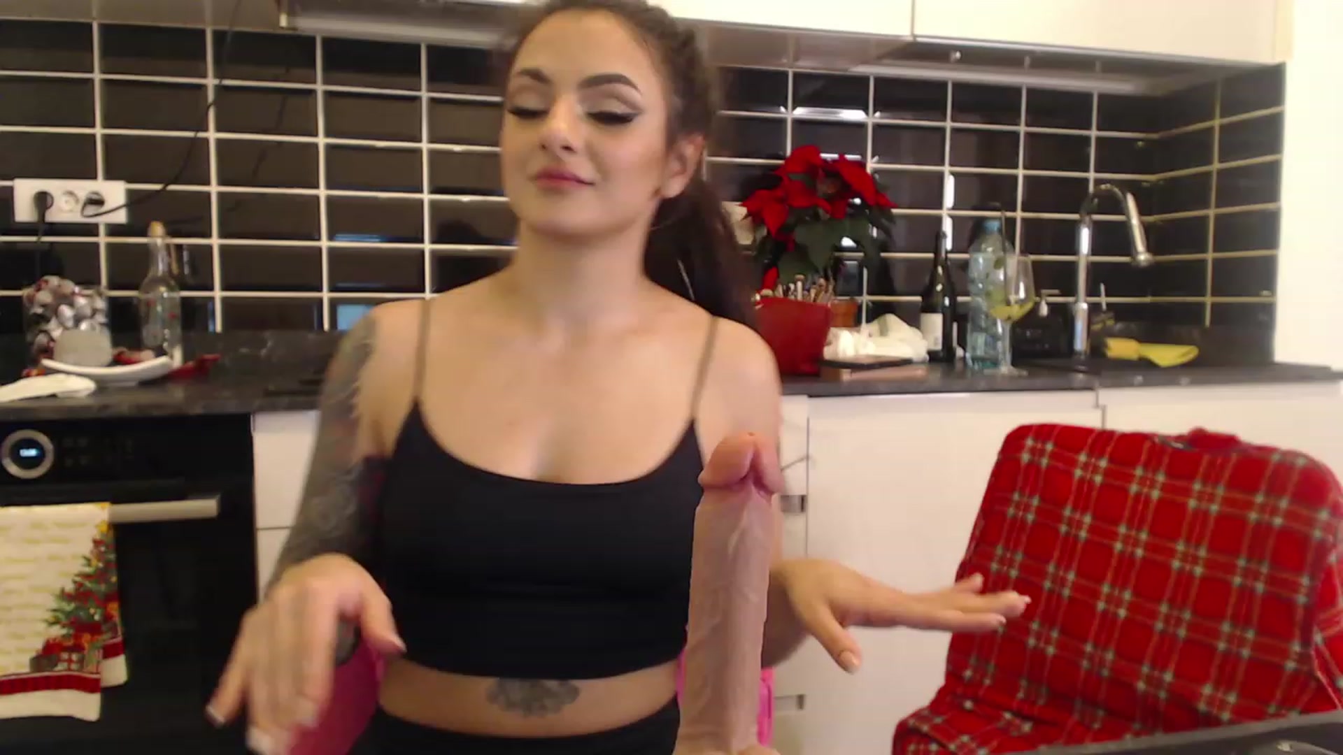 Gallery image thumbnail from Khateee's myfreecams stream on, 12/28/2022, 02:02 image 8 of 20