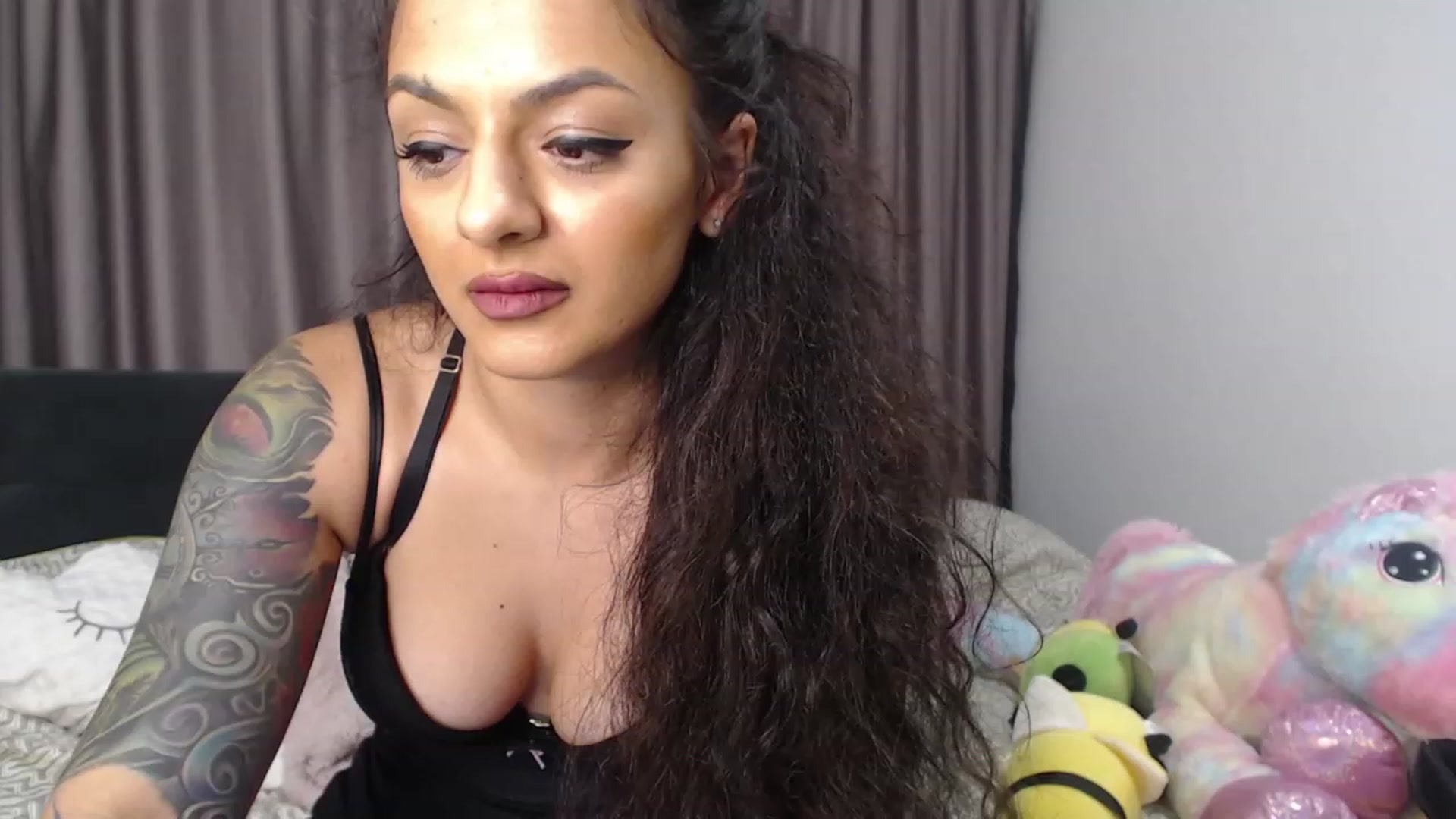 Gallery image thumbnail from Khateee's myfreecams stream on, 12/29/2022, 19:55 image 4 of 20