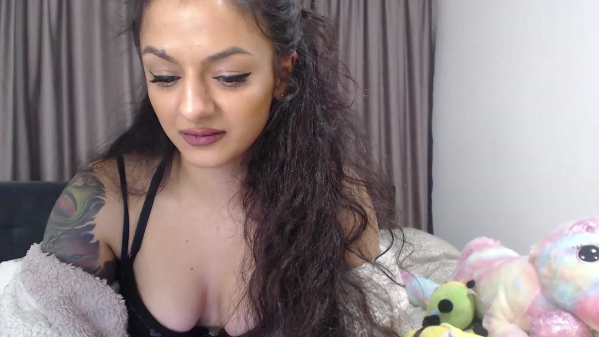 Gallery image thumbnail from Khateee's myfreecams stream on, 12/29/2022, 19:55 image 14 of 20