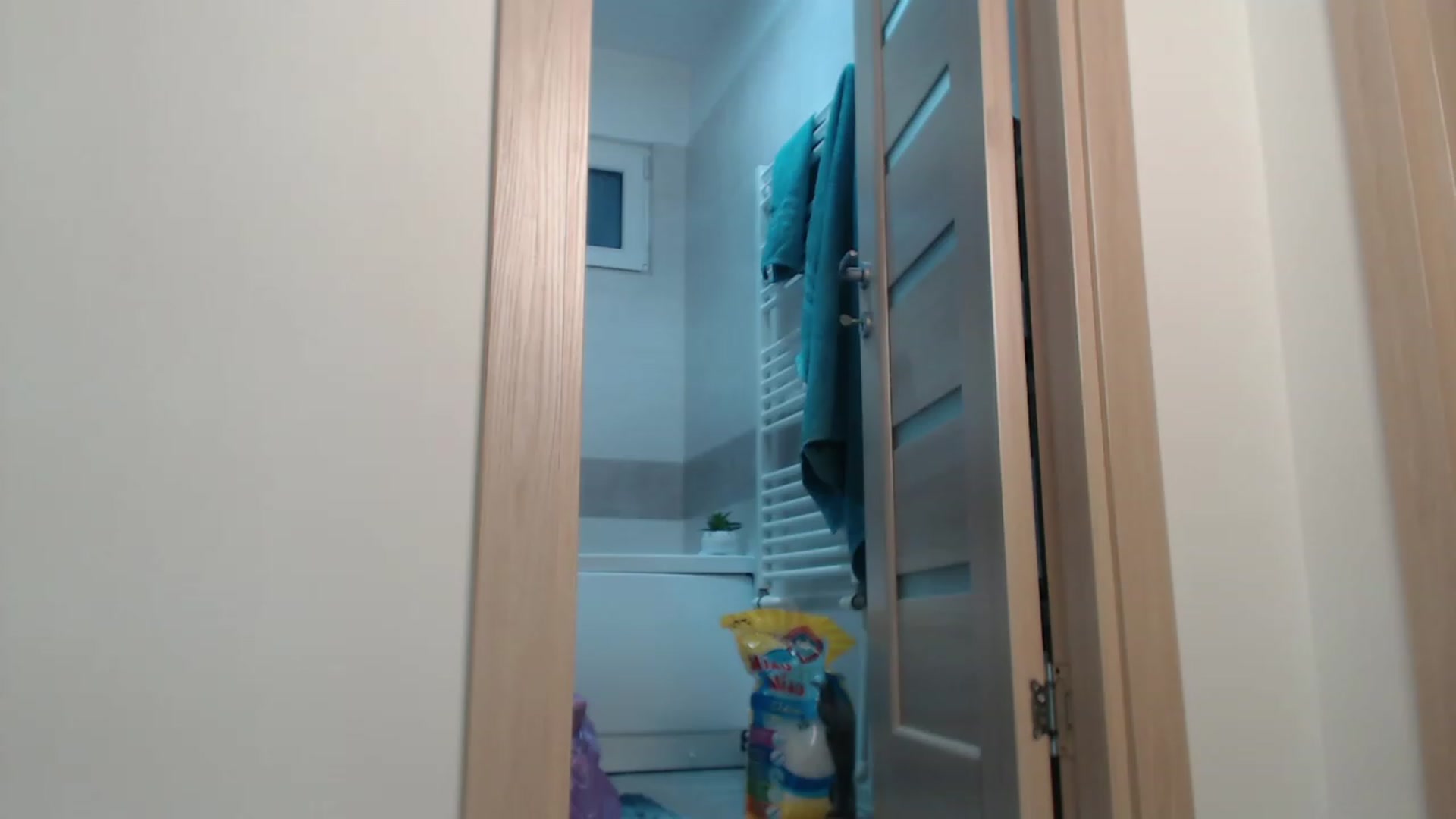 Gallery image thumbnail from Khateee's myfreecams stream on, 01/02/2023, 15:05 image 5 of 20