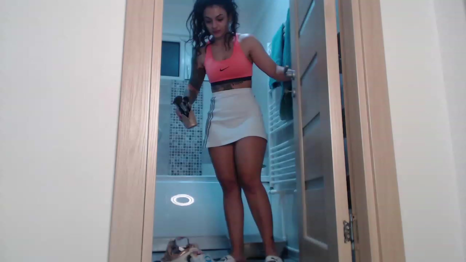 Gallery image thumbnail from Khateee's myfreecams stream on, 01/02/2023, 15:05 image 14 of 20