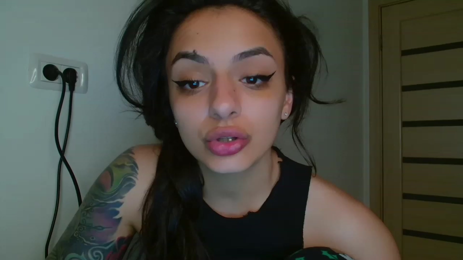 Gallery image thumbnail from Khateee's myfreecams stream on, 05/25/2023, 16:09 image 4 of 20