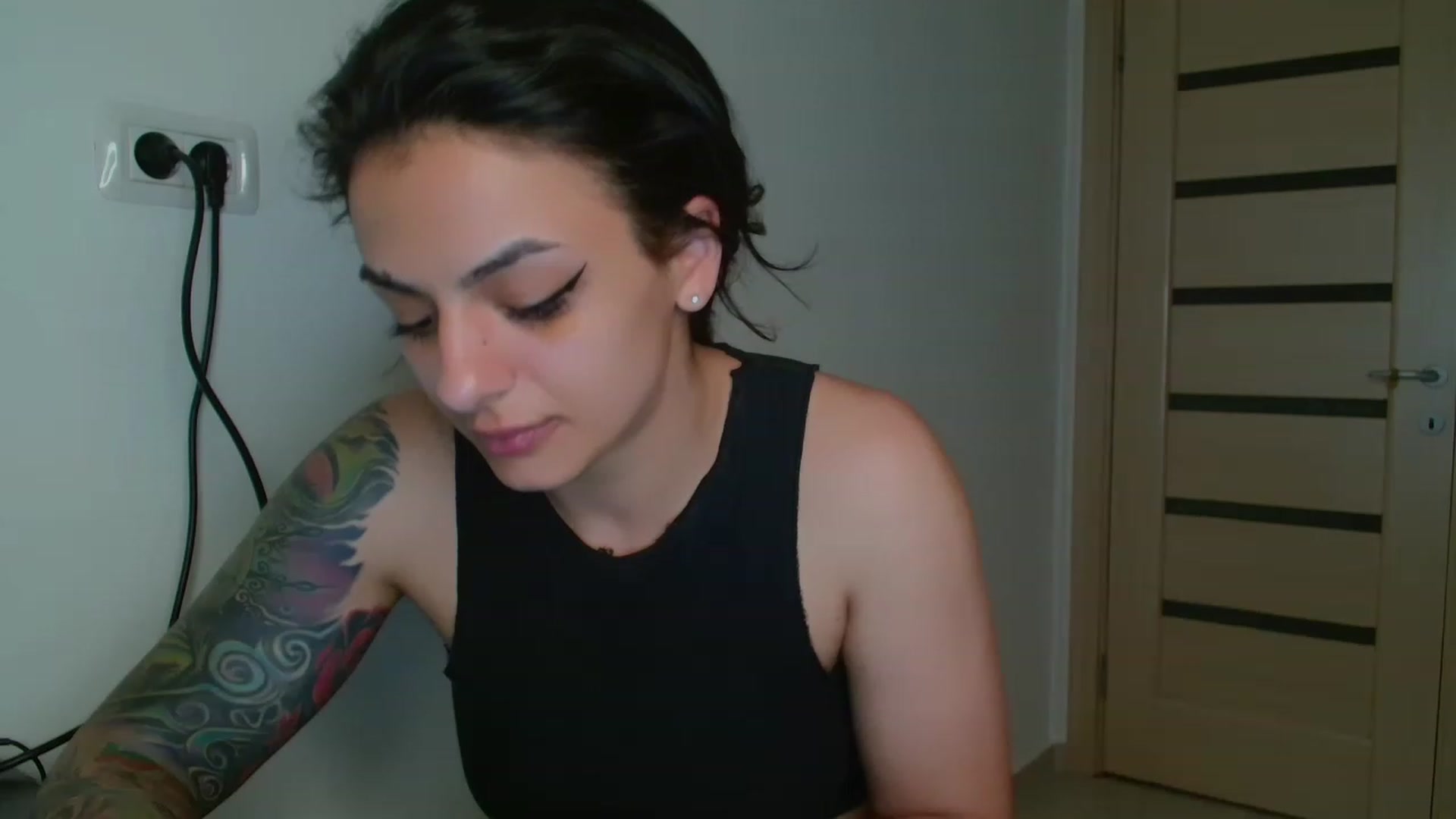 Gallery image thumbnail from Khateee's myfreecams stream on, 05/25/2023, 16:09 image 3 of 20