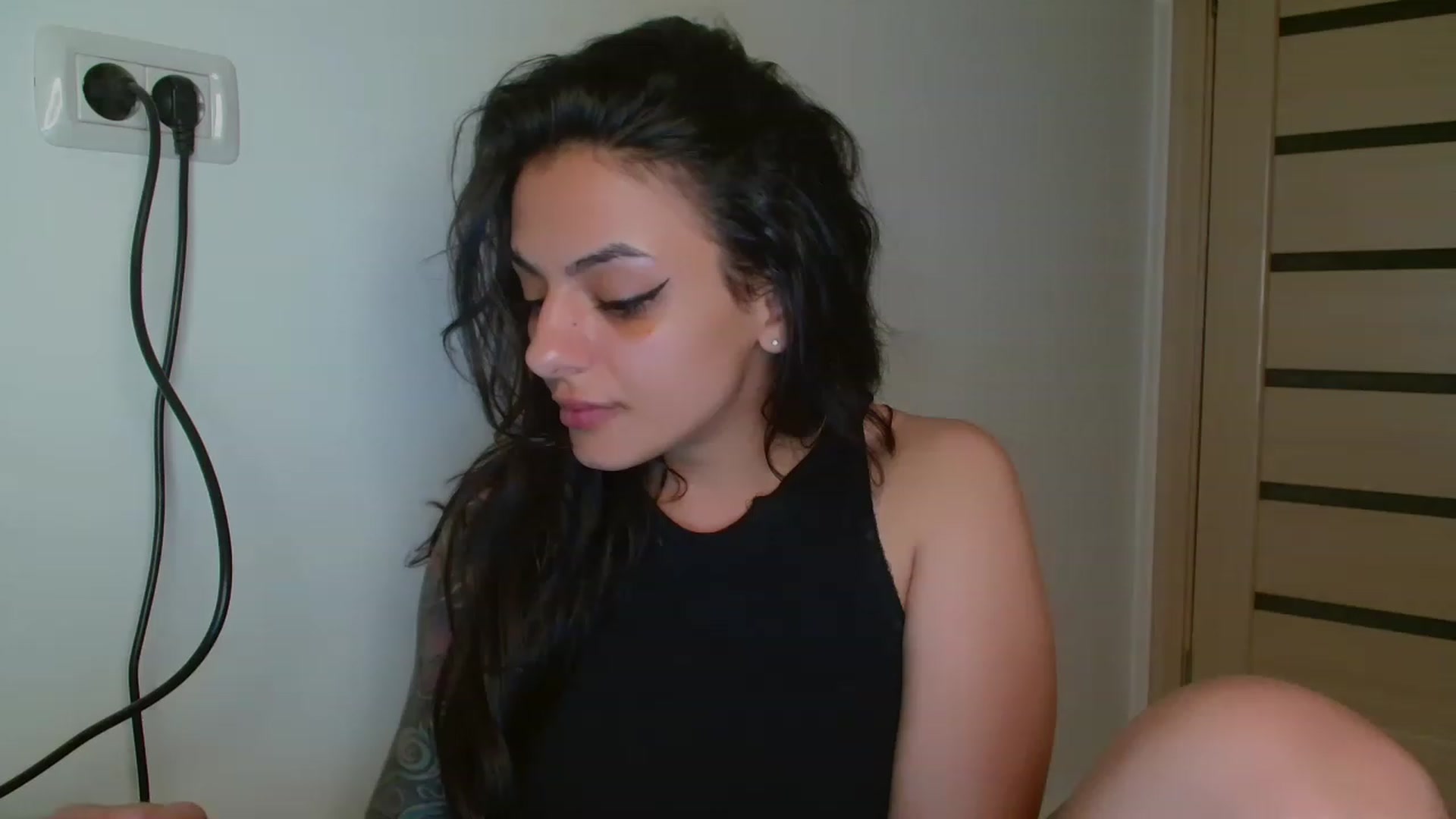Gallery image thumbnail from Khateee's myfreecams stream on, 05/25/2023, 16:09 image 13 of 20