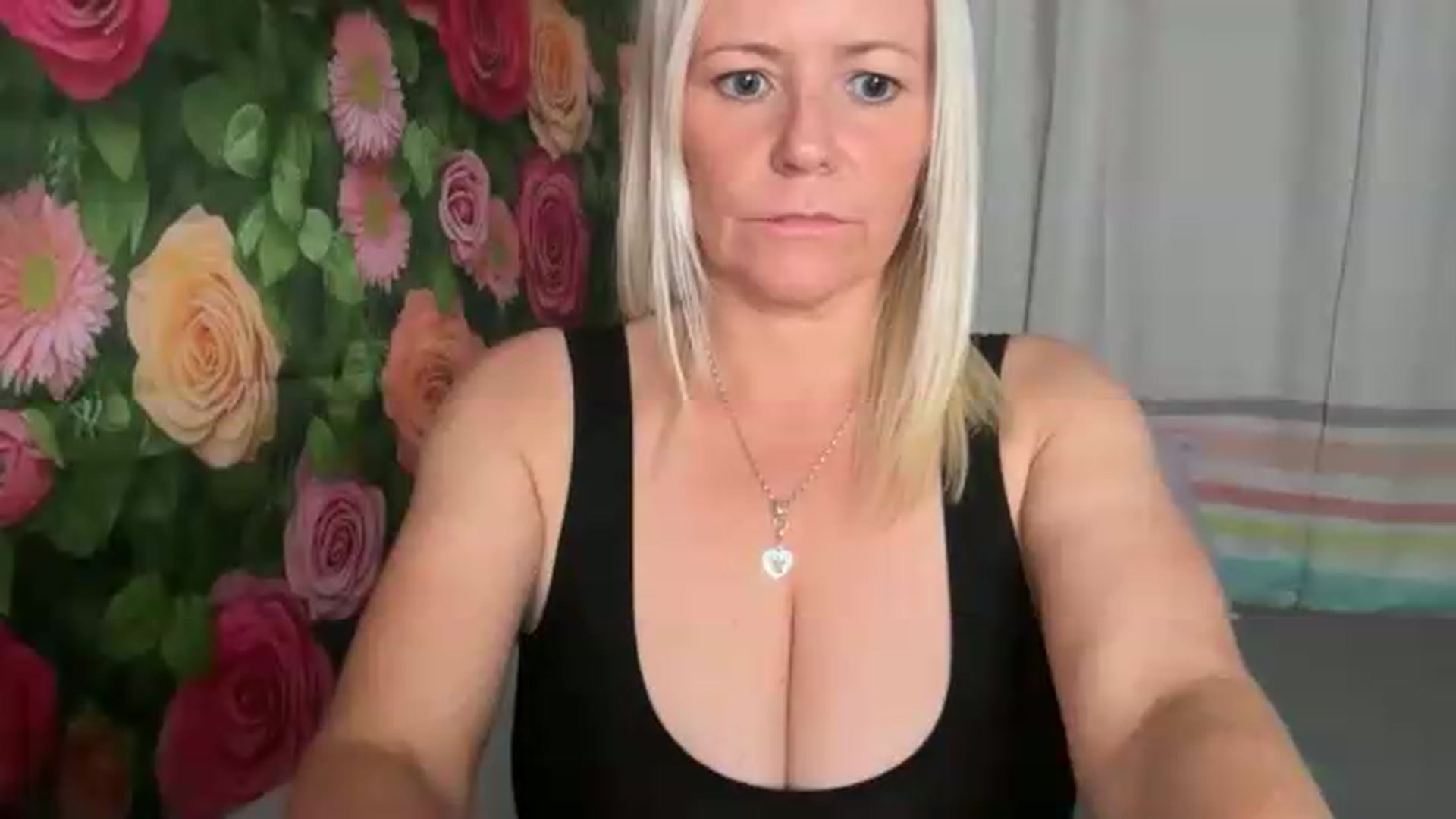 Gallery image thumbnail from Khloe_'s myfreecams stream on, 09/04/2026, 21:40 image 20 of 20