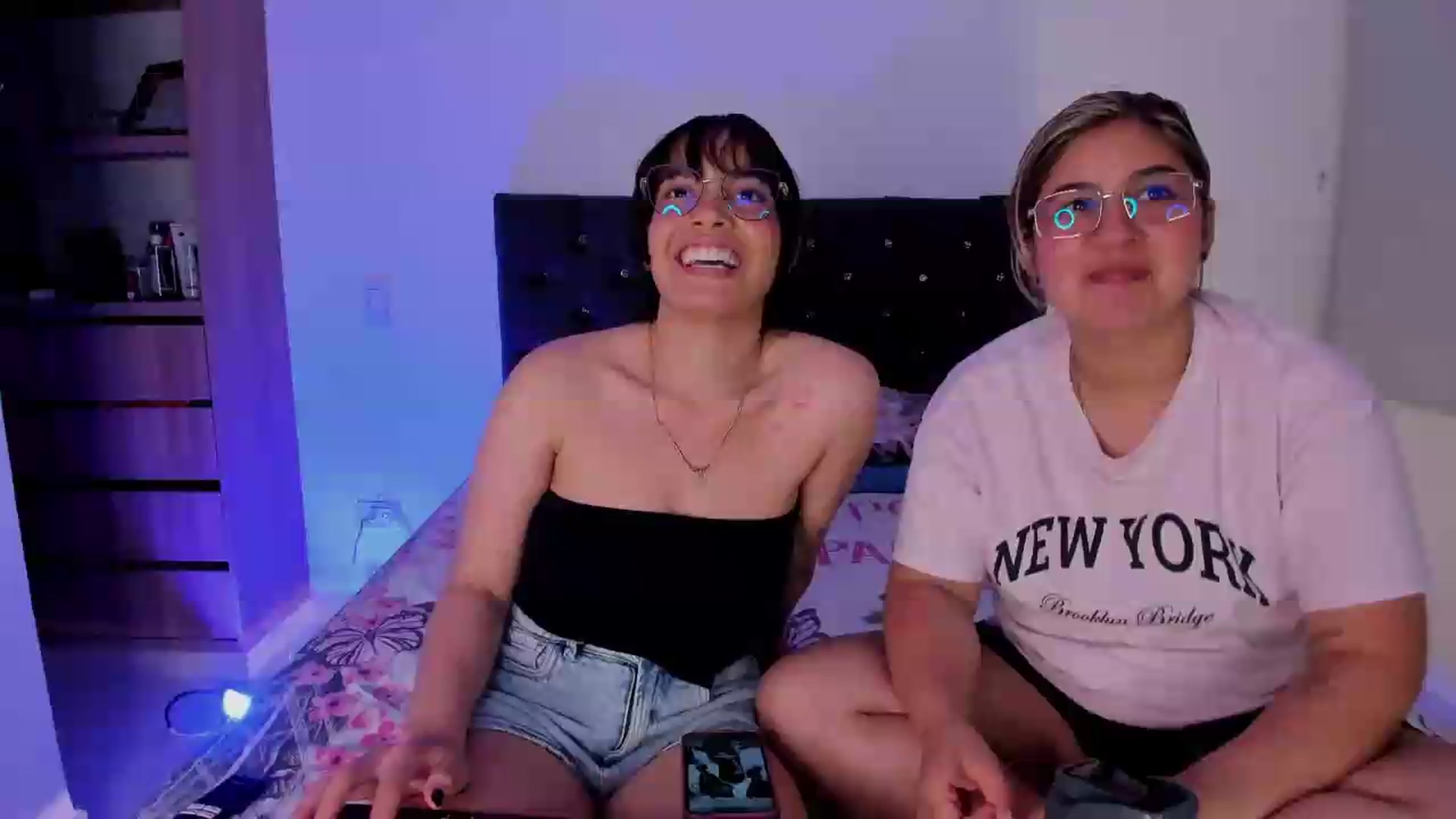 Gallery image thumbnail from Khloe_cute's myfreecams stream on, 08/20/2026, 24:29 image 1 of 20