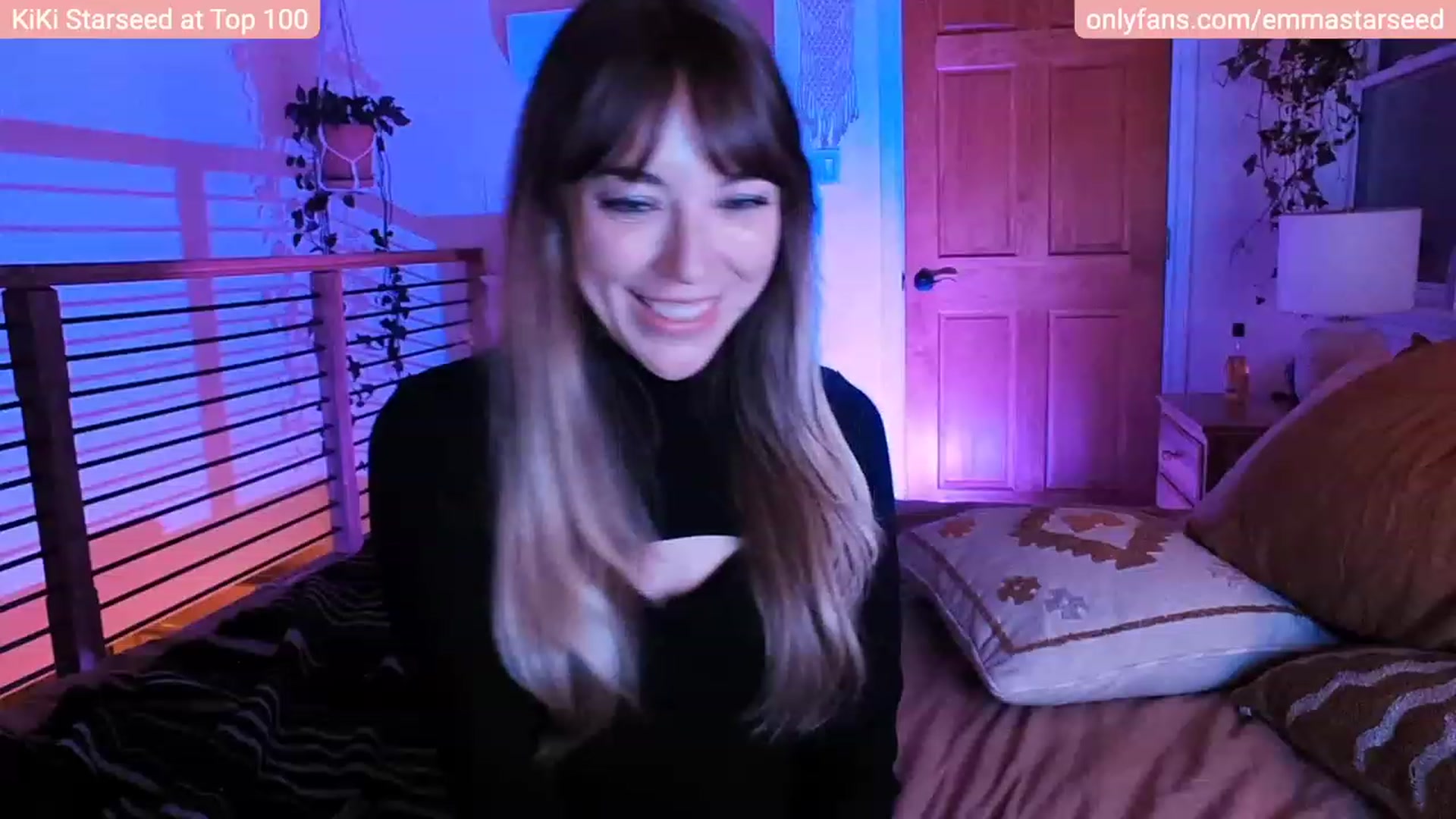 Gallery image thumbnail from KiKiStarseed's myfreecams stream on, 05/01/2023, 05:17 image 15 of 20