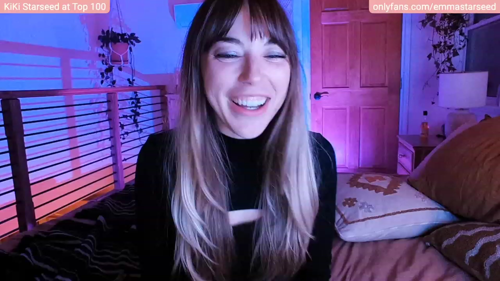 Gallery image thumbnail from KiKiStarseed's myfreecams stream on, 05/01/2023, 05:17 image 12 of 20