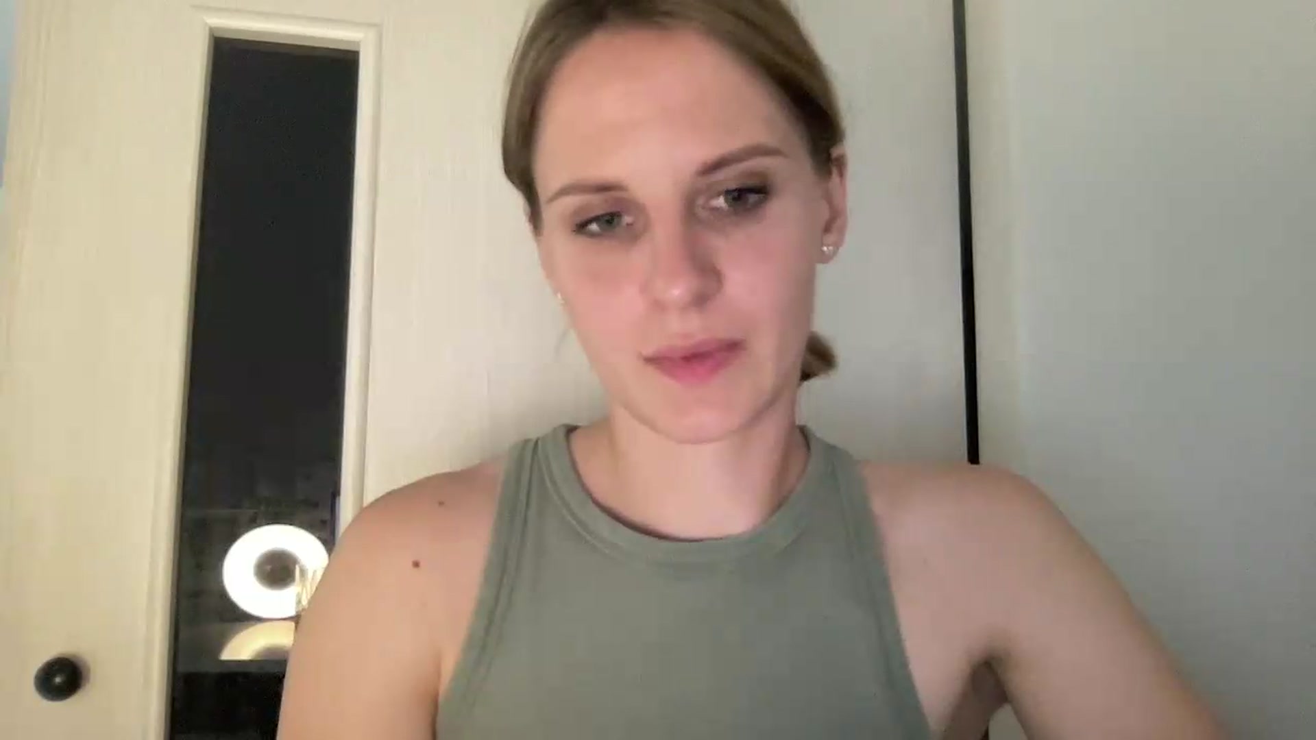 Gallery image thumbnail from KiaraBloom's myfreecams stream on, 08/17/2026, 17:30 image 11 of 20