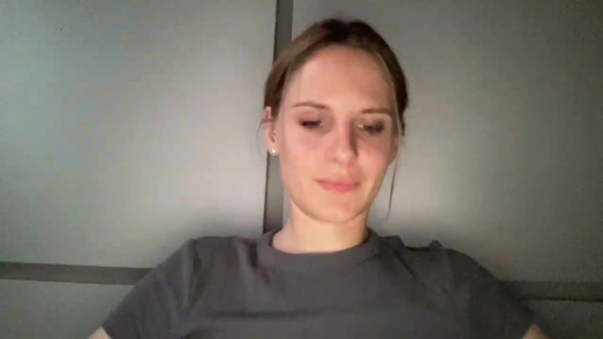 Gallery image thumbnail from KiaraBloom's myfreecams stream on, 08/19/2026, 16:52 image 15 of 20