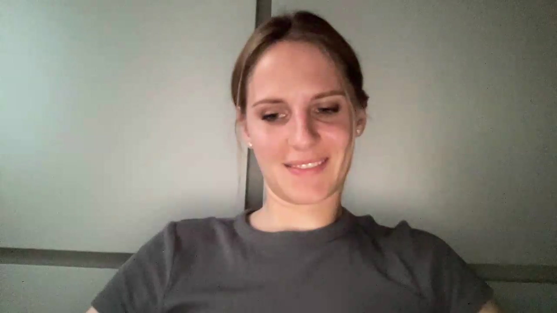 Gallery image thumbnail from KiaraBloom's myfreecams stream on, 08/19/2026, 16:52 image 11 of 20
