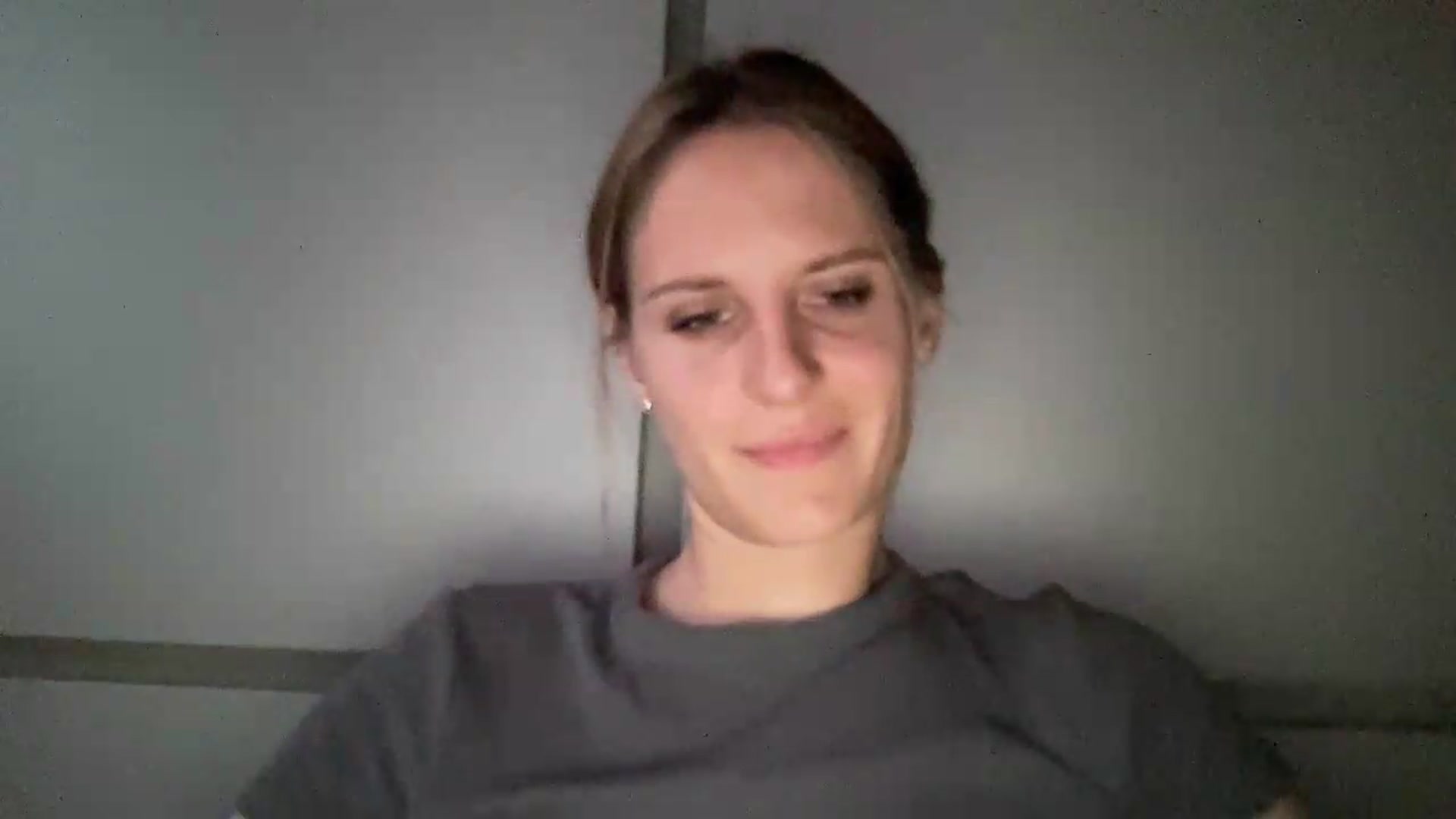 Gallery image thumbnail from KiaraBloom's myfreecams stream on, 08/19/2026, 16:52 image 17 of 20