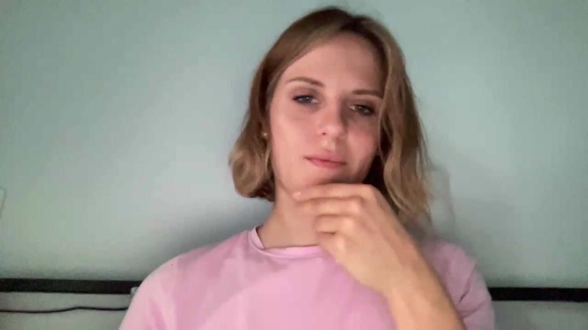 Gallery image thumbnail from KiaraBloom's myfreecams stream on, 08/20/2026, 16:46 image 10 of 20
