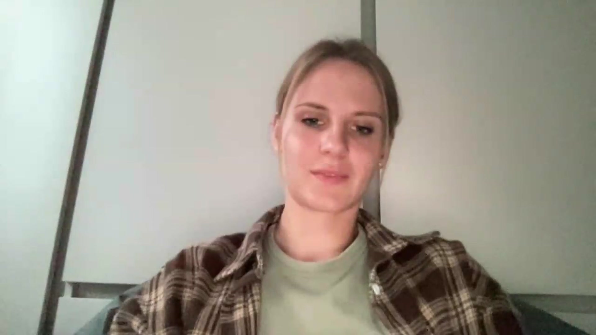 Gallery image thumbnail from KiaraBloom's myfreecams stream on, 08/24/2026, 16:27 image 8 of 20