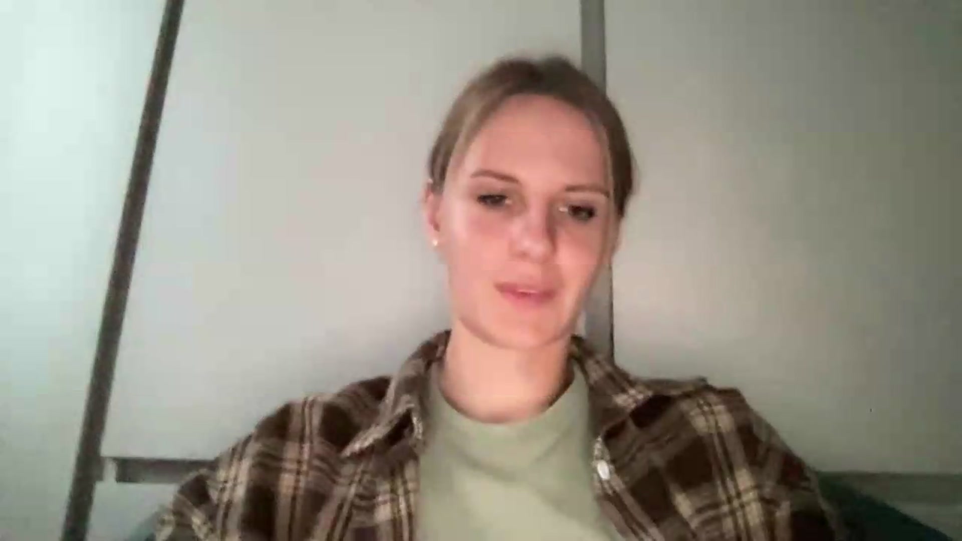 Gallery image thumbnail from KiaraBloom's myfreecams stream on, 08/24/2026, 16:27 image 16 of 20