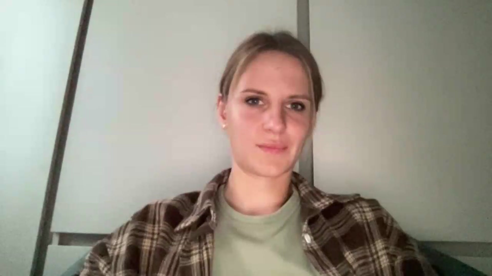 Gallery image thumbnail from KiaraBloom's myfreecams stream on, 08/24/2026, 16:27 image 14 of 20