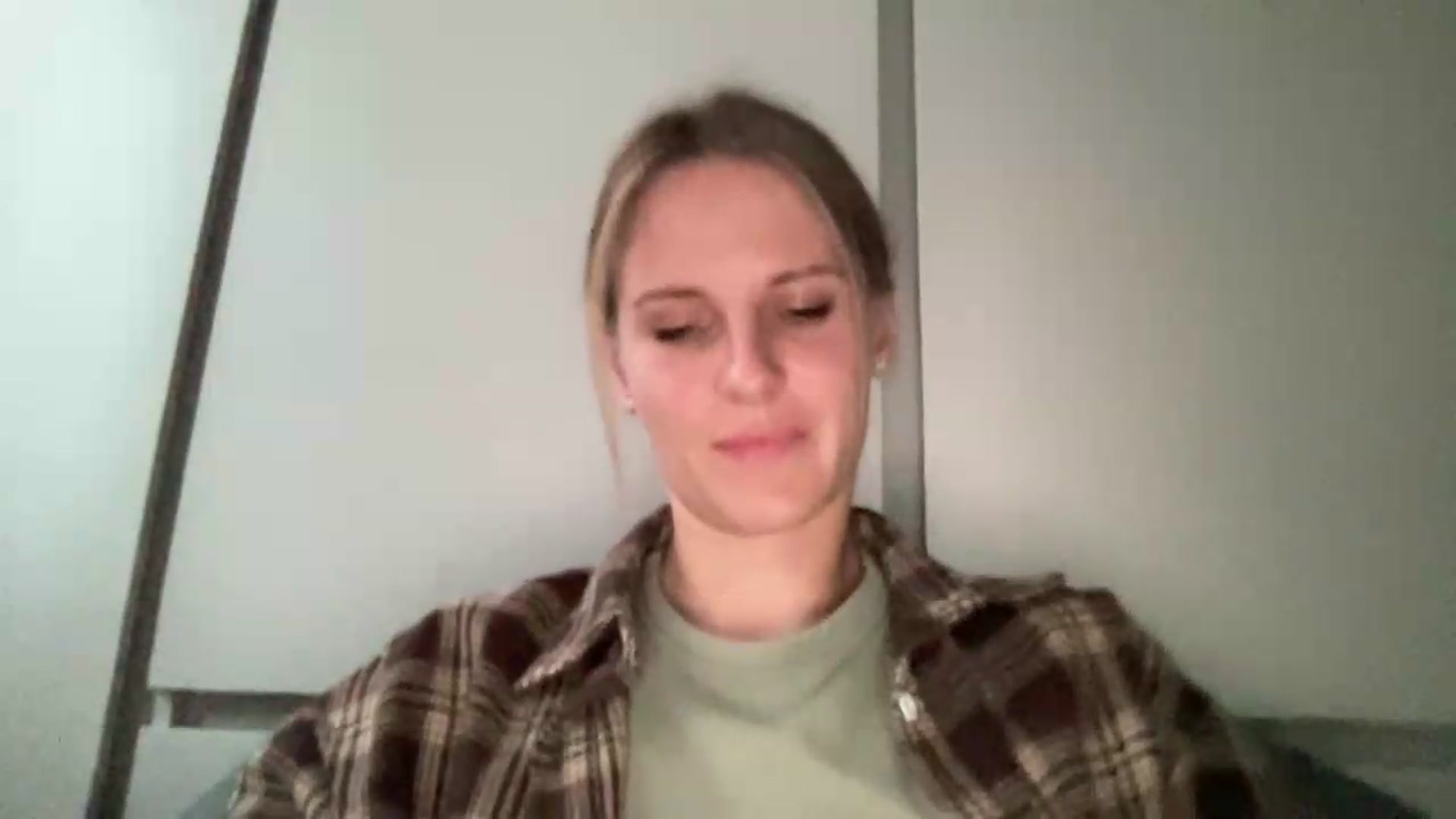 Gallery image thumbnail from KiaraBloom's myfreecams stream on, 08/24/2026, 16:27 image 13 of 20
