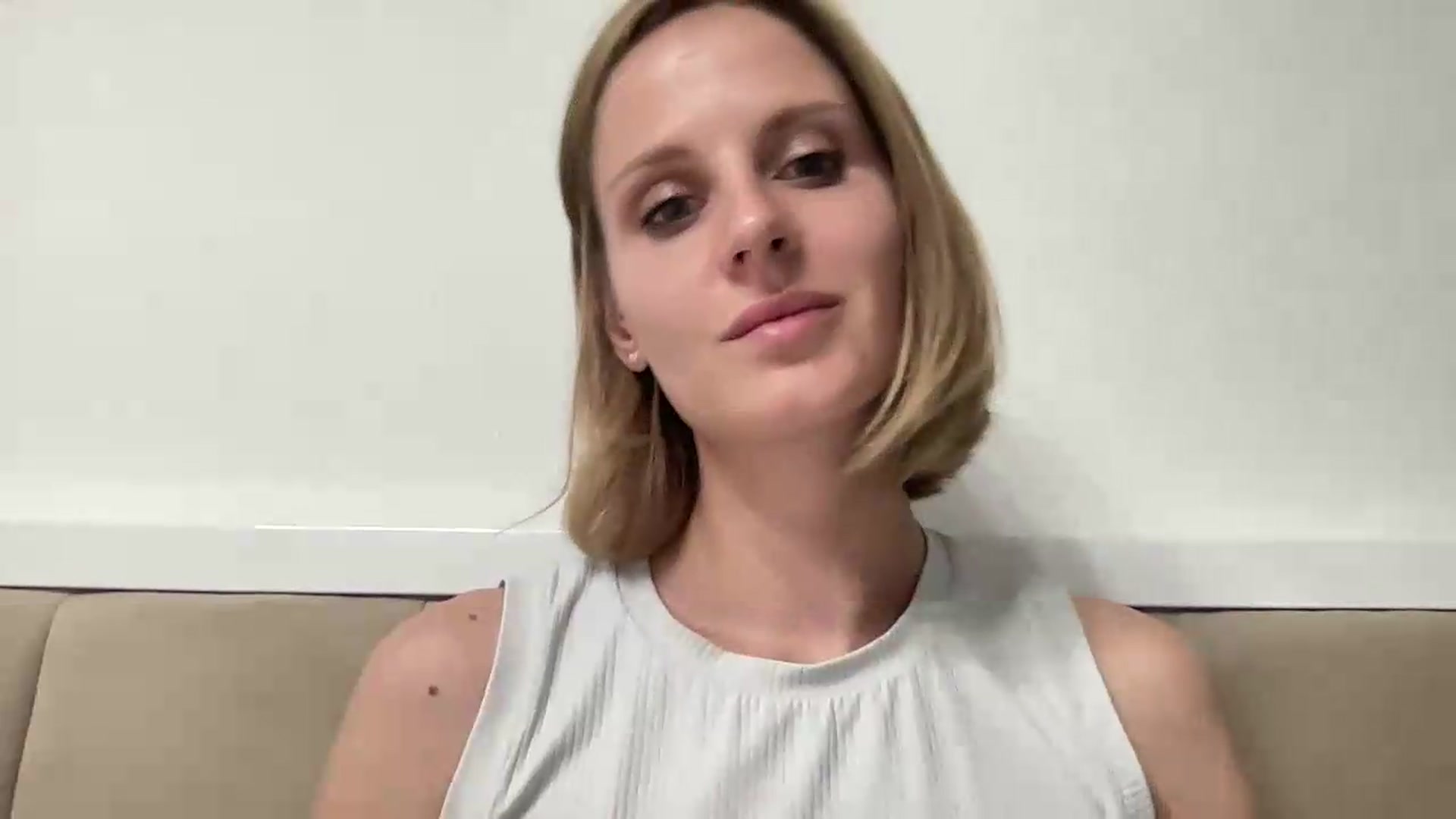Gallery image thumbnail from KiaraBloom's myfreecams stream on, 08/27/2026, 18:13 image 12 of 20