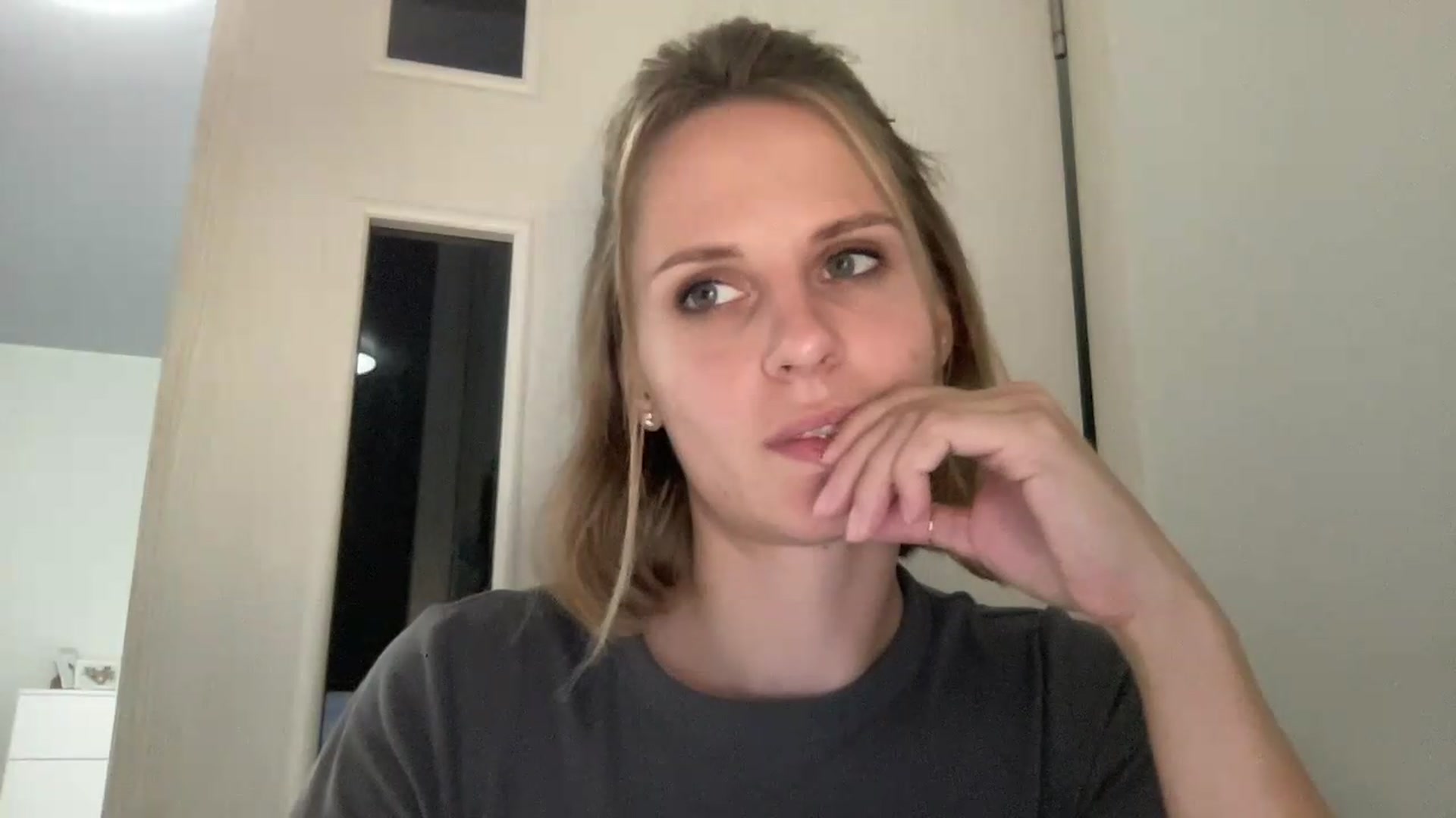 Gallery image thumbnail from KiaraBloom's myfreecams stream on, 09/09/2026, 19:31 image 3 of 20