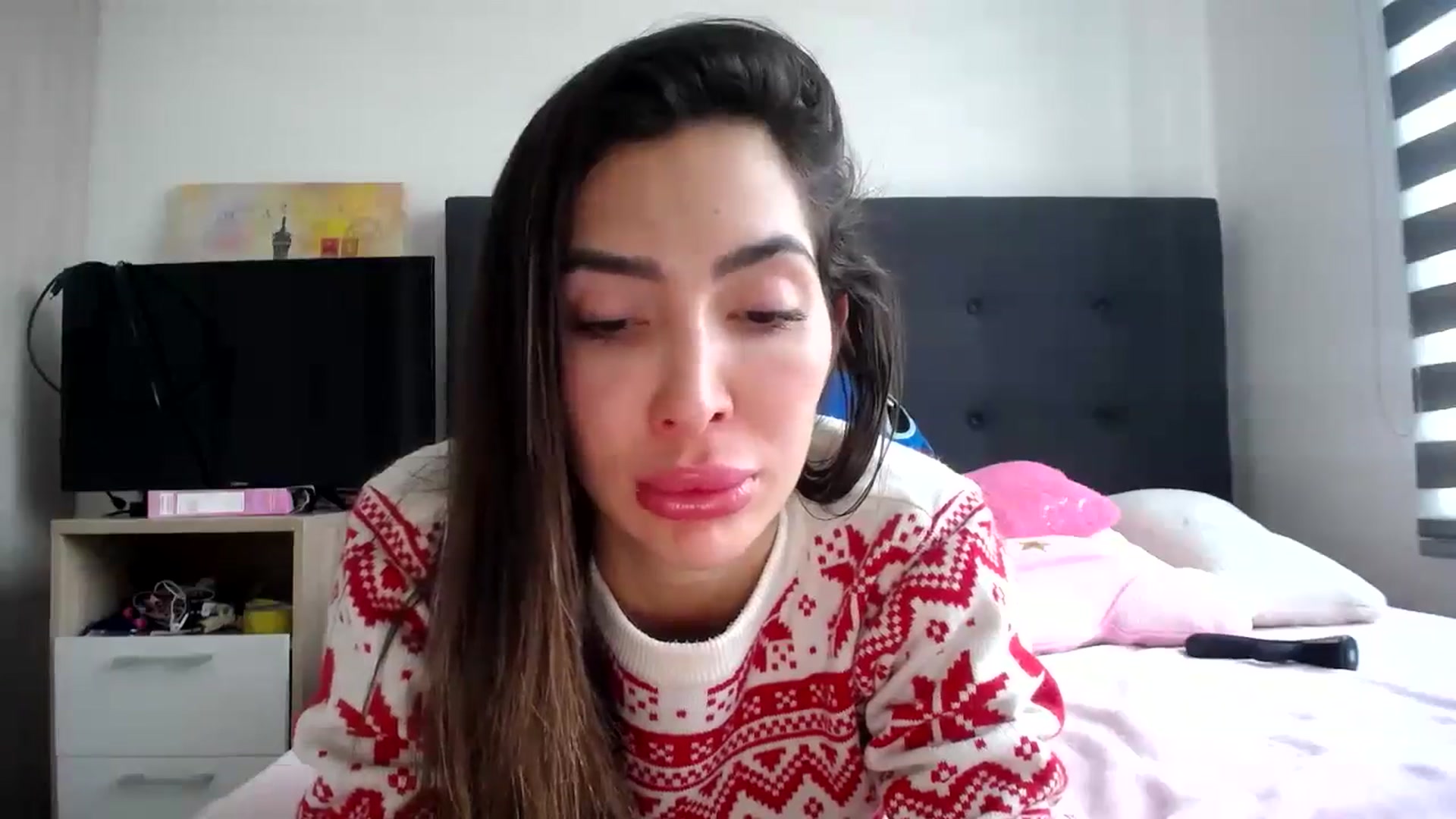 Gallery image thumbnail from KiaraDivina's myfreecams stream on, 12/25/2025, 13:26 image 10 of 20