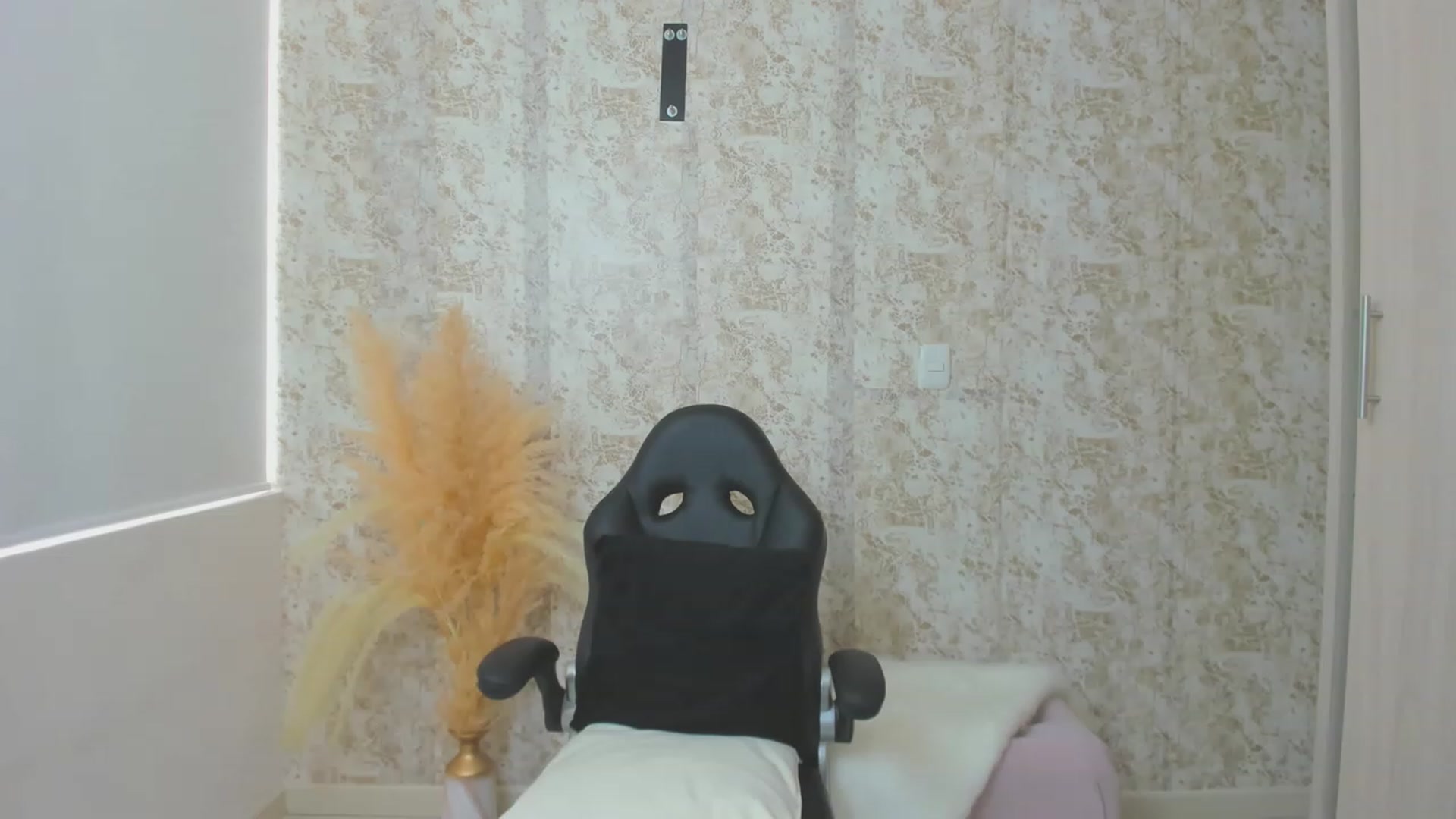 Gallery image thumbnail from KiaraErza_'s myfreecams stream on, 05/09/2023, 13:58 image 1 of 20