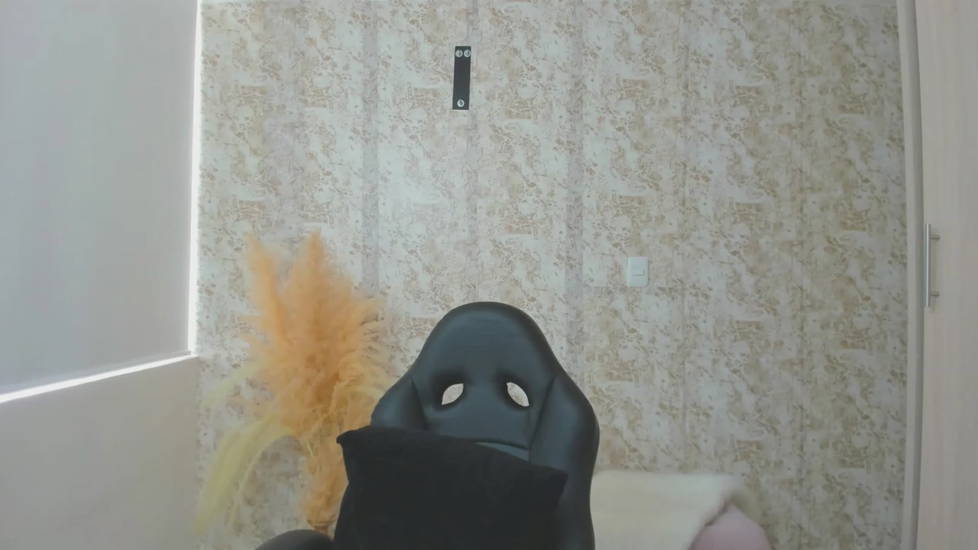 Gallery image thumbnail from KiaraErza_'s myfreecams stream on, 05/09/2023, 15:06 image 19 of 20