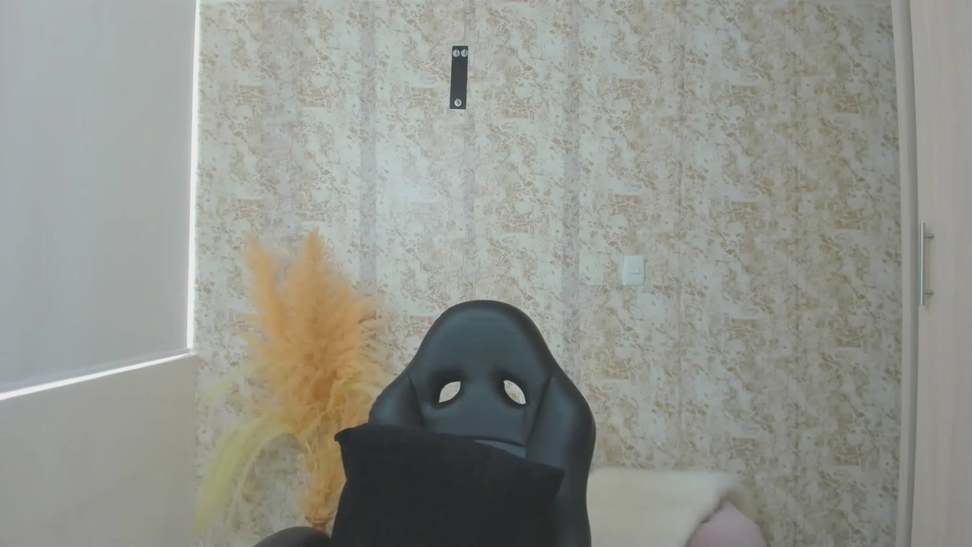Gallery image thumbnail from KiaraErza_'s myfreecams stream on, 05/09/2023, 15:06 image 16 of 20