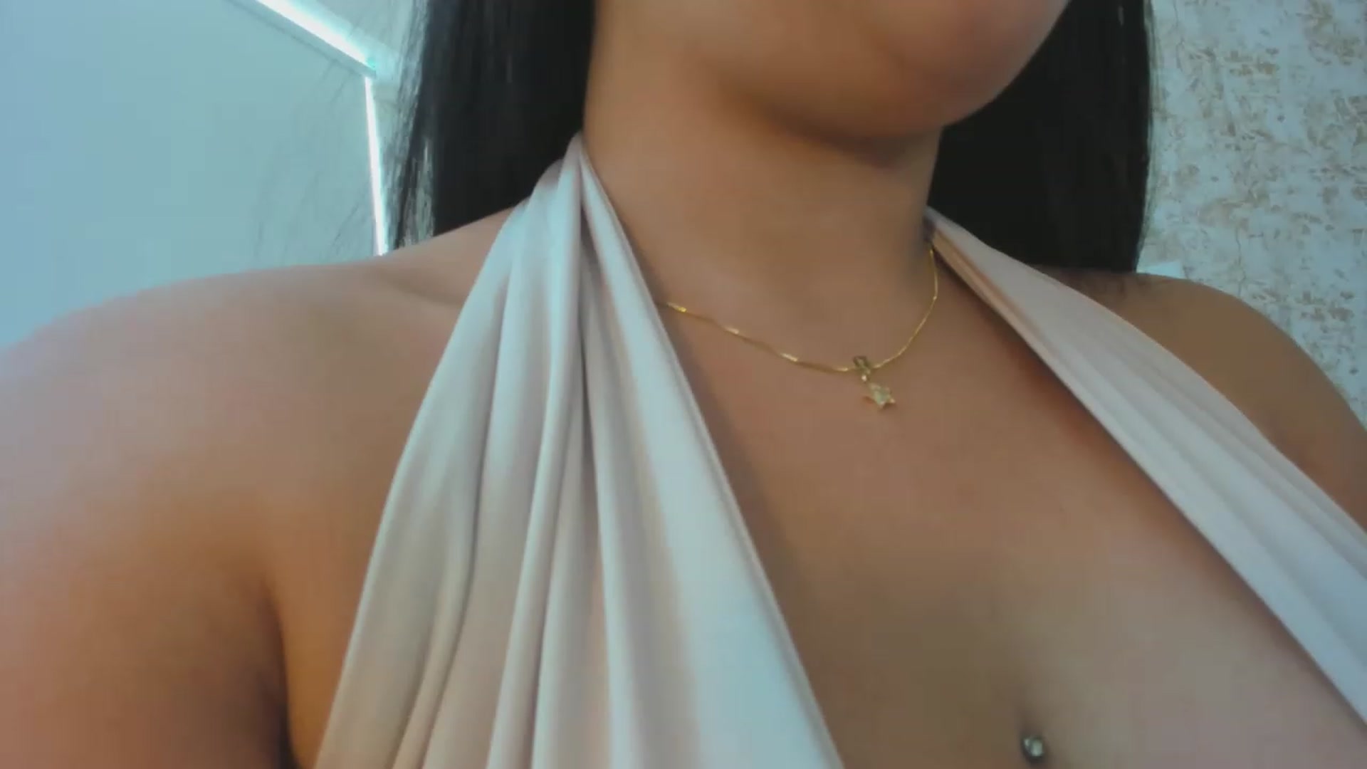 Gallery image thumbnail from KiaraErza_'s myfreecams stream on, 05/11/2023, 14:22 image 9 of 20