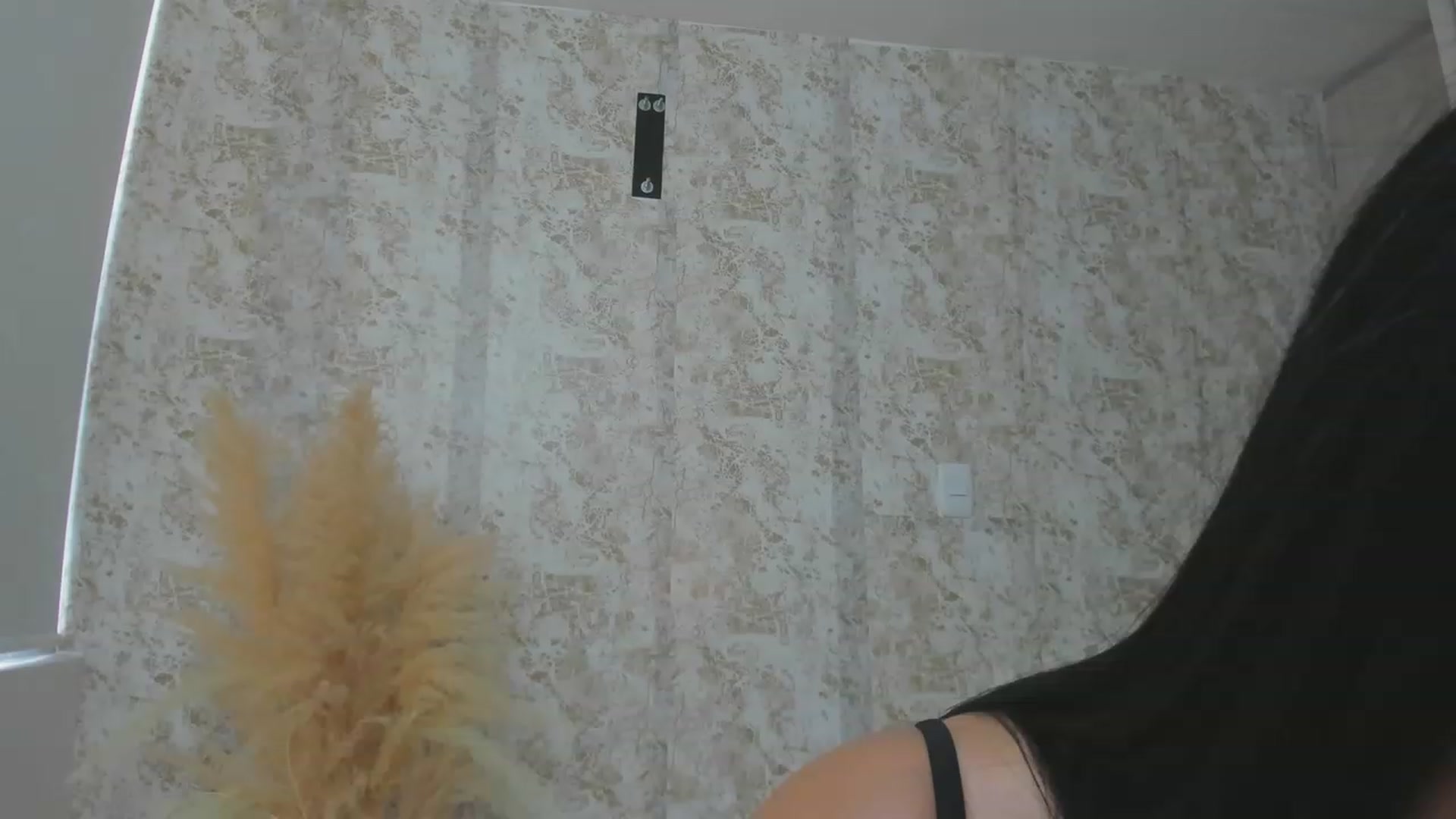 Gallery image thumbnail from KiaraErza_'s myfreecams stream on, 05/26/2023, 14:50 image 5 of 20